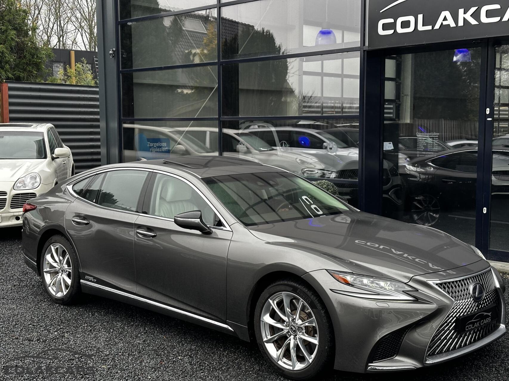 Foto van Lexus LS