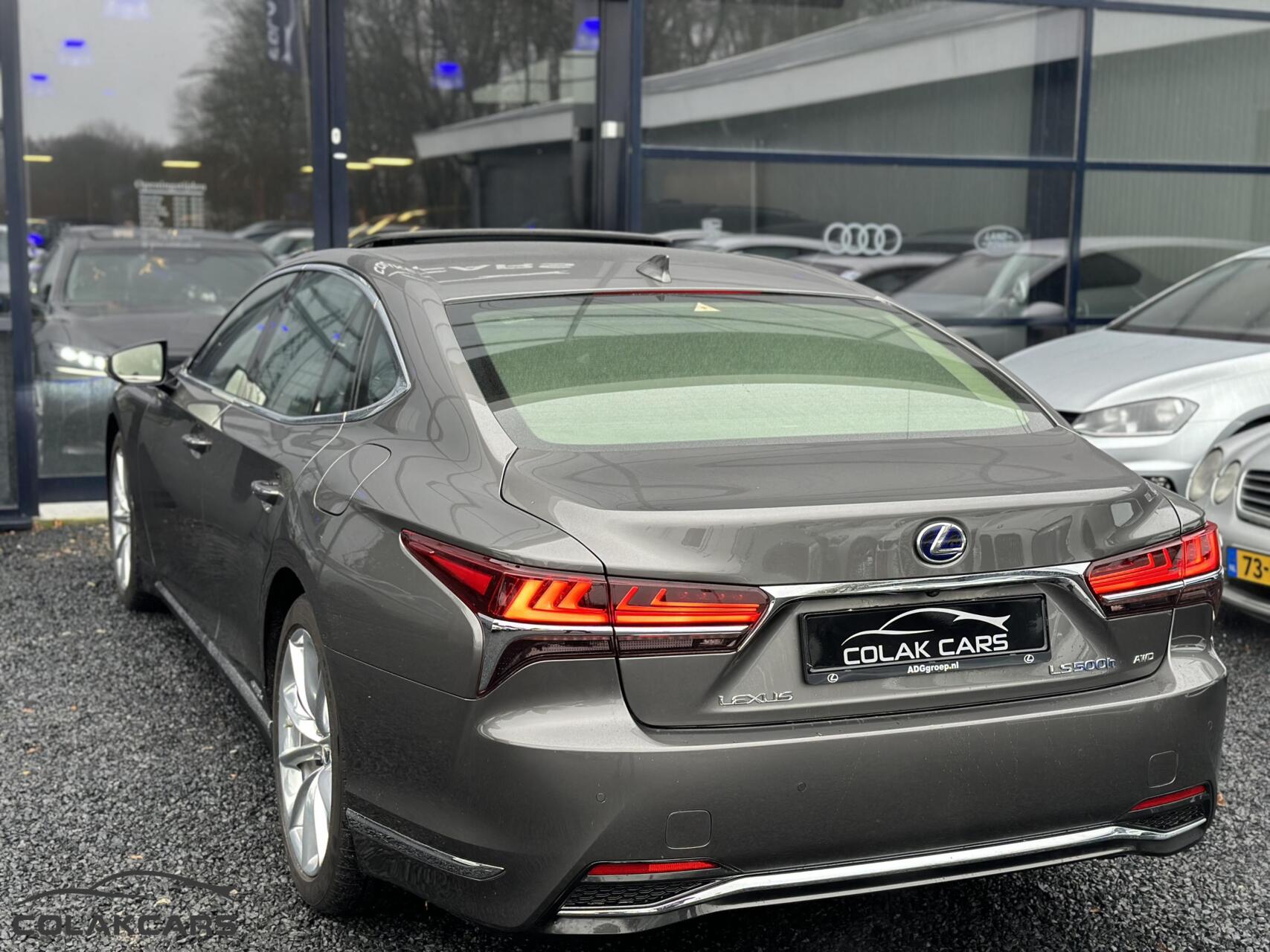 Foto van Lexus LS