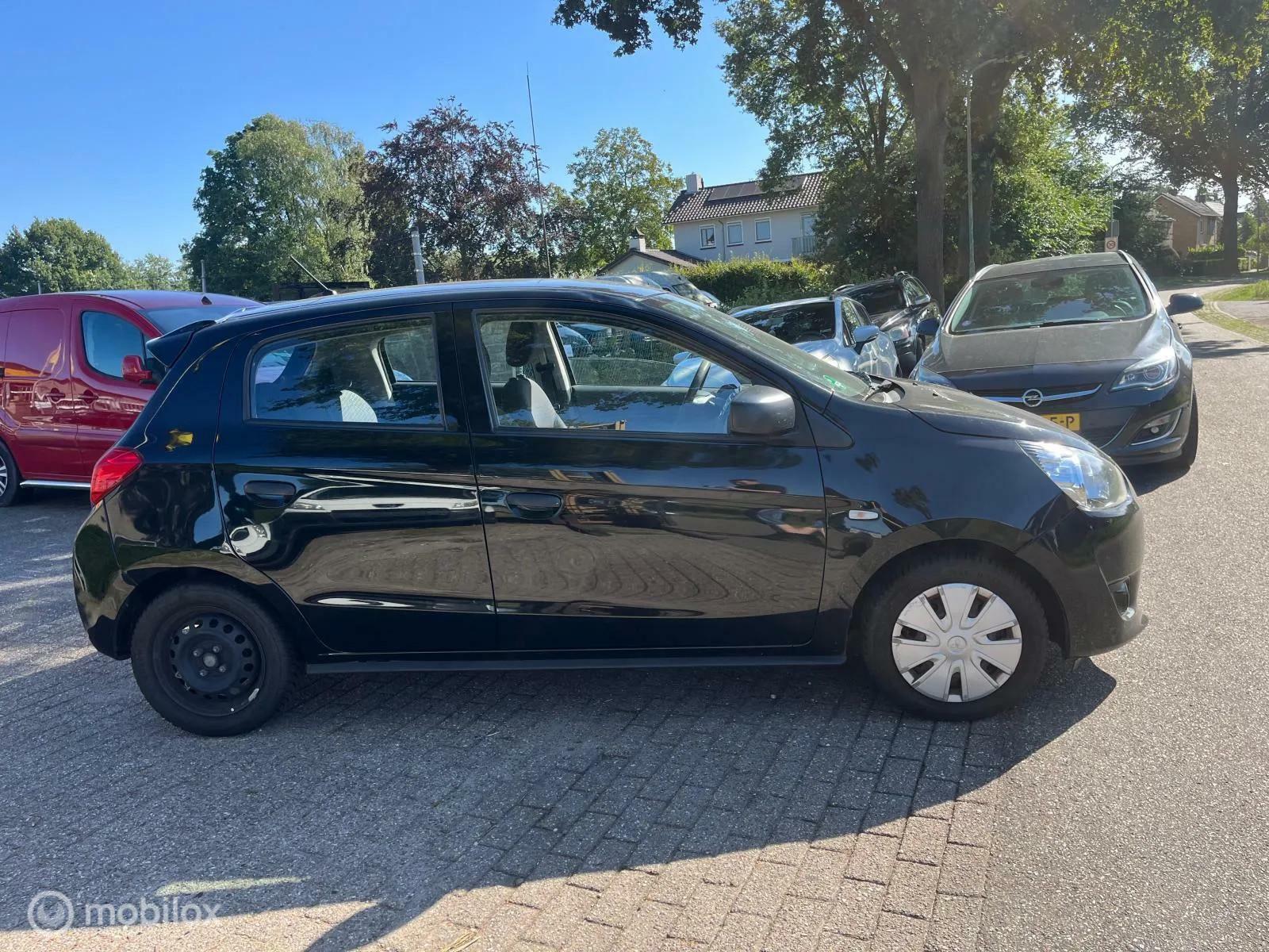Foto van Mitsubishi Space Star