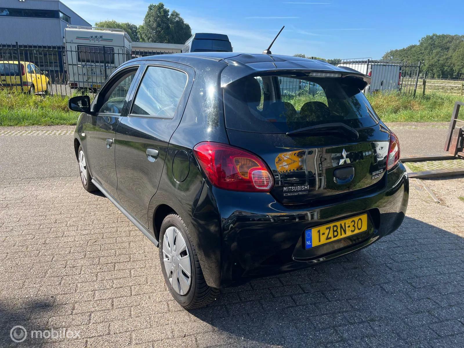 Foto van Mitsubishi Space Star