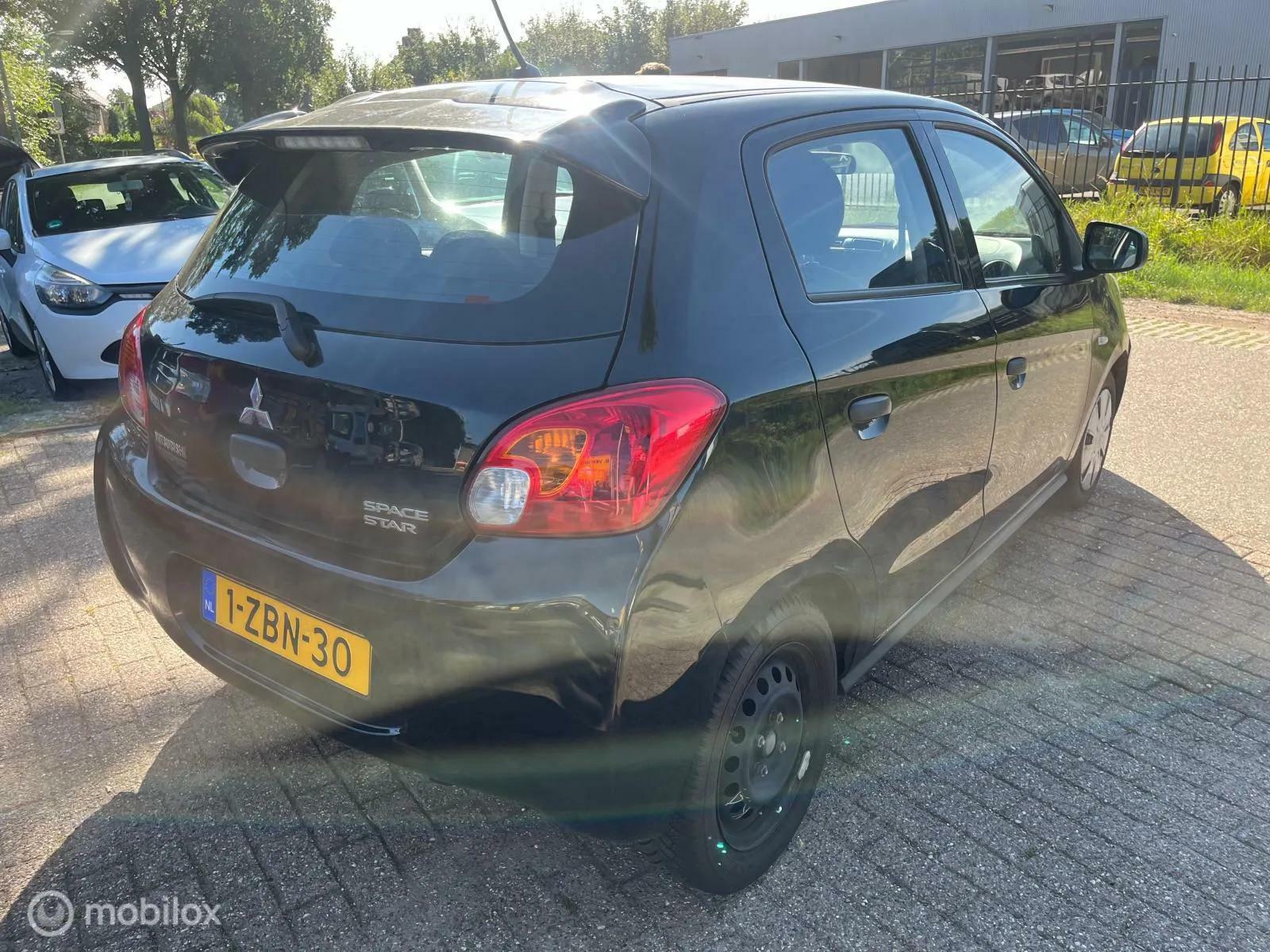Foto van Mitsubishi Space Star