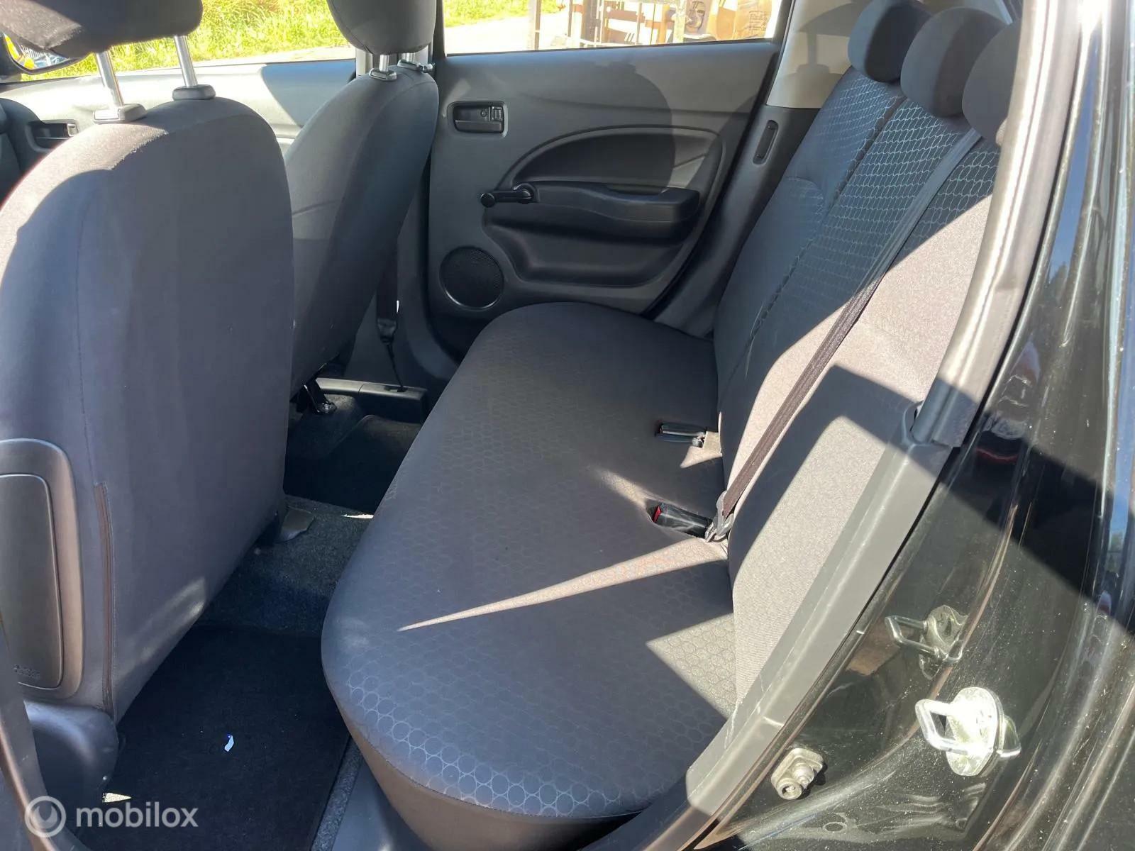 Foto van Mitsubishi Space Star