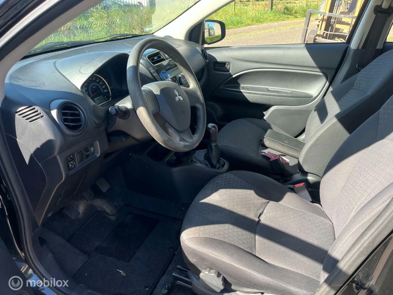 Foto van Mitsubishi Space Star