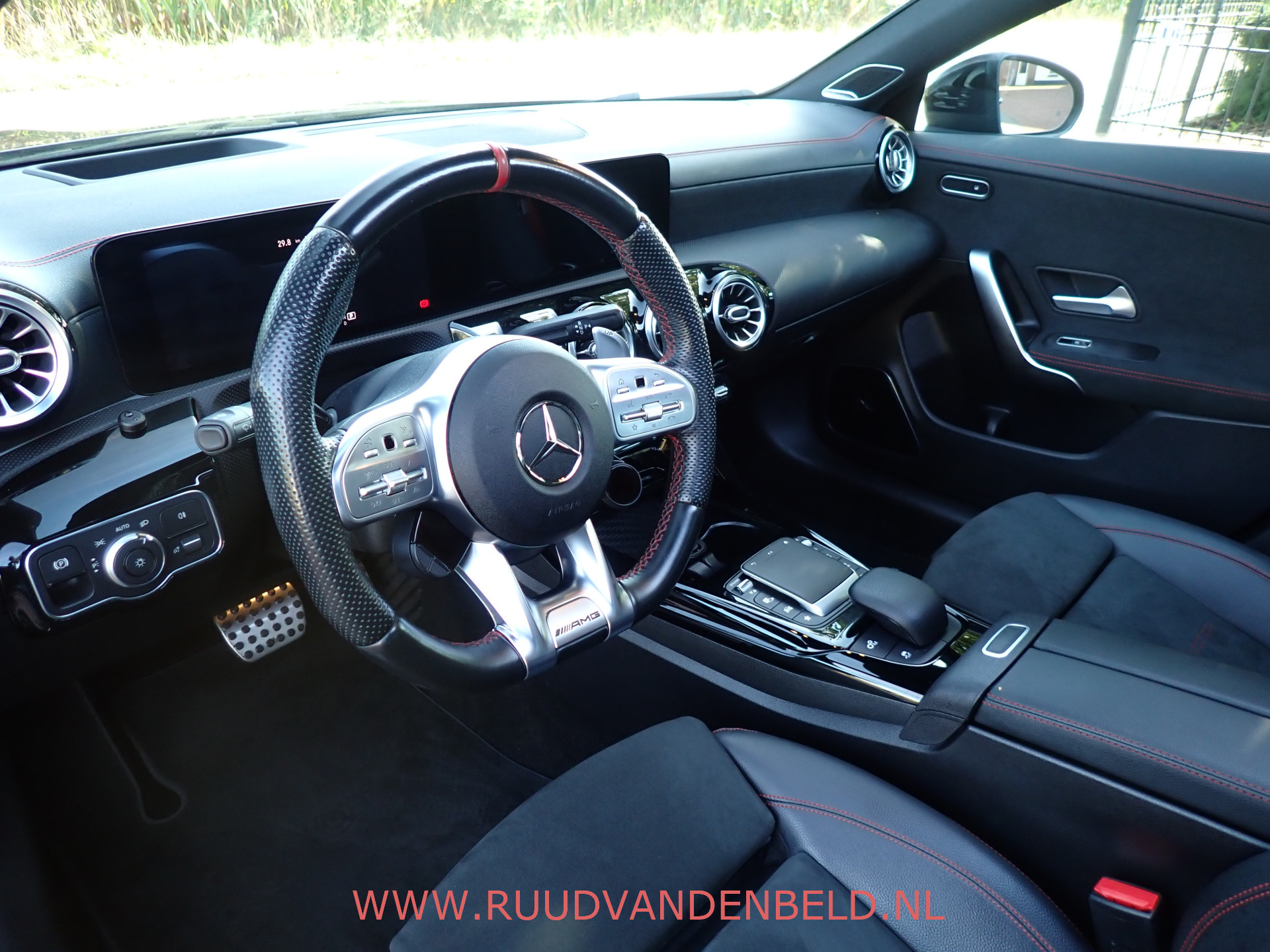 Foto van Mercedes-Benz AMG Cla 35