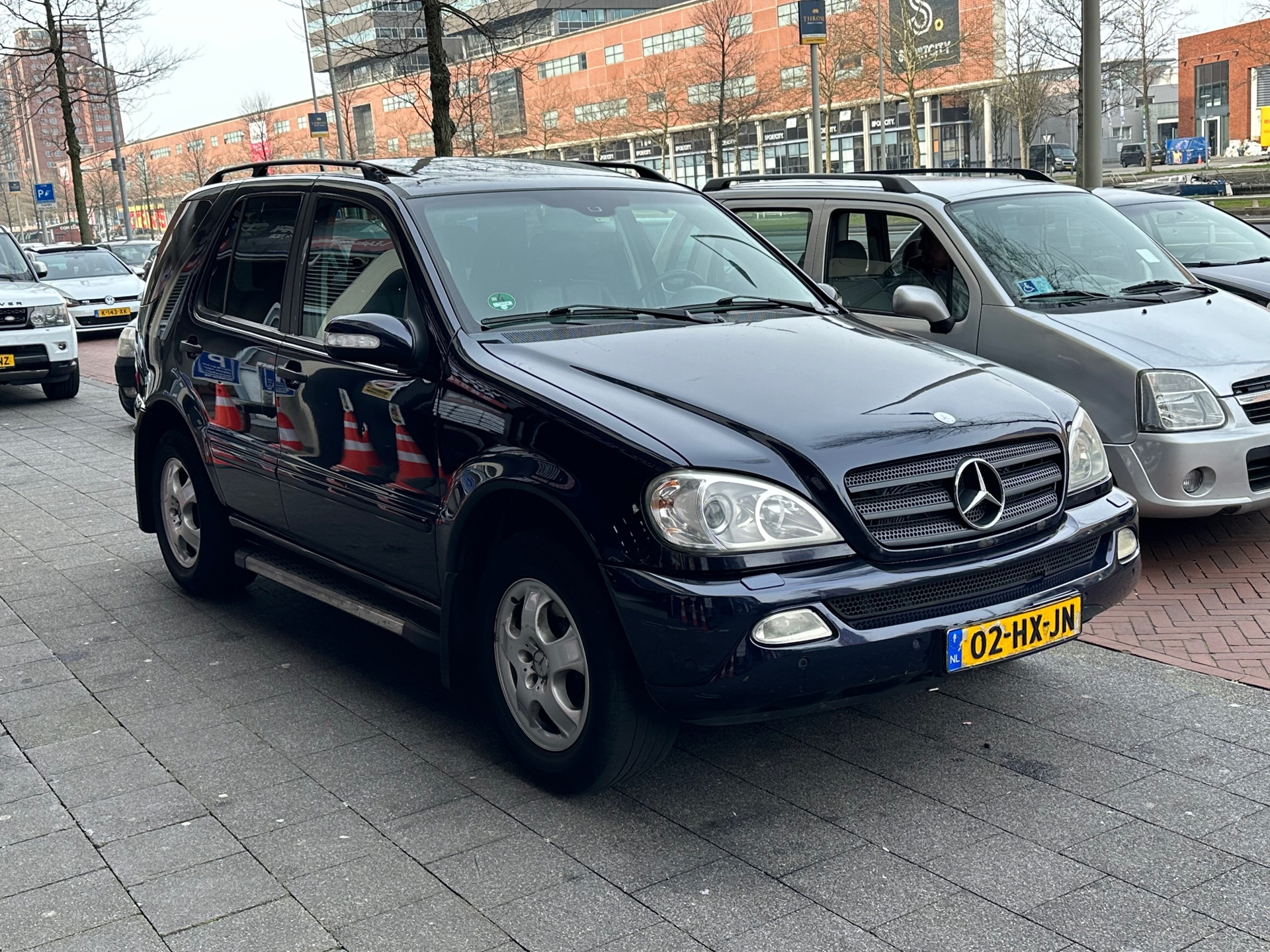 Foto van Mercedes-Benz ML 320
