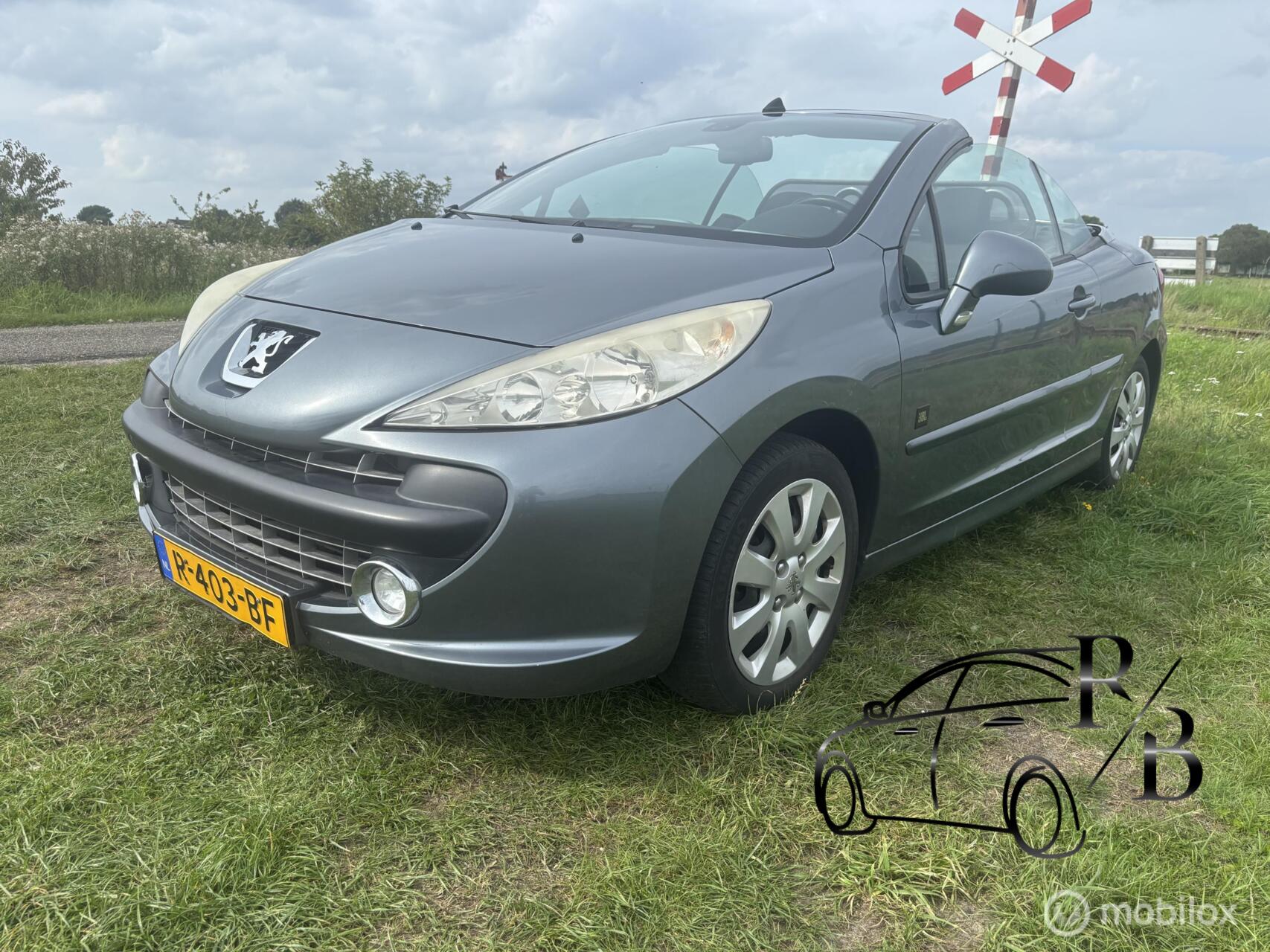 Peugeot 207 CC 1.6 VTi AIRCO NIEUWE APK STOELVERWARMING 2009 - voorkant