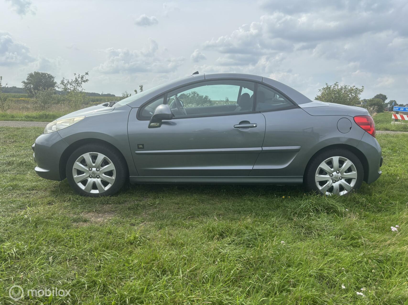 Foto van Peugeot 207 CC