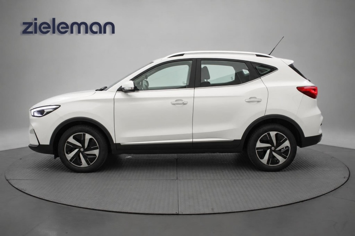 Foto van MG MG ZS Ev
