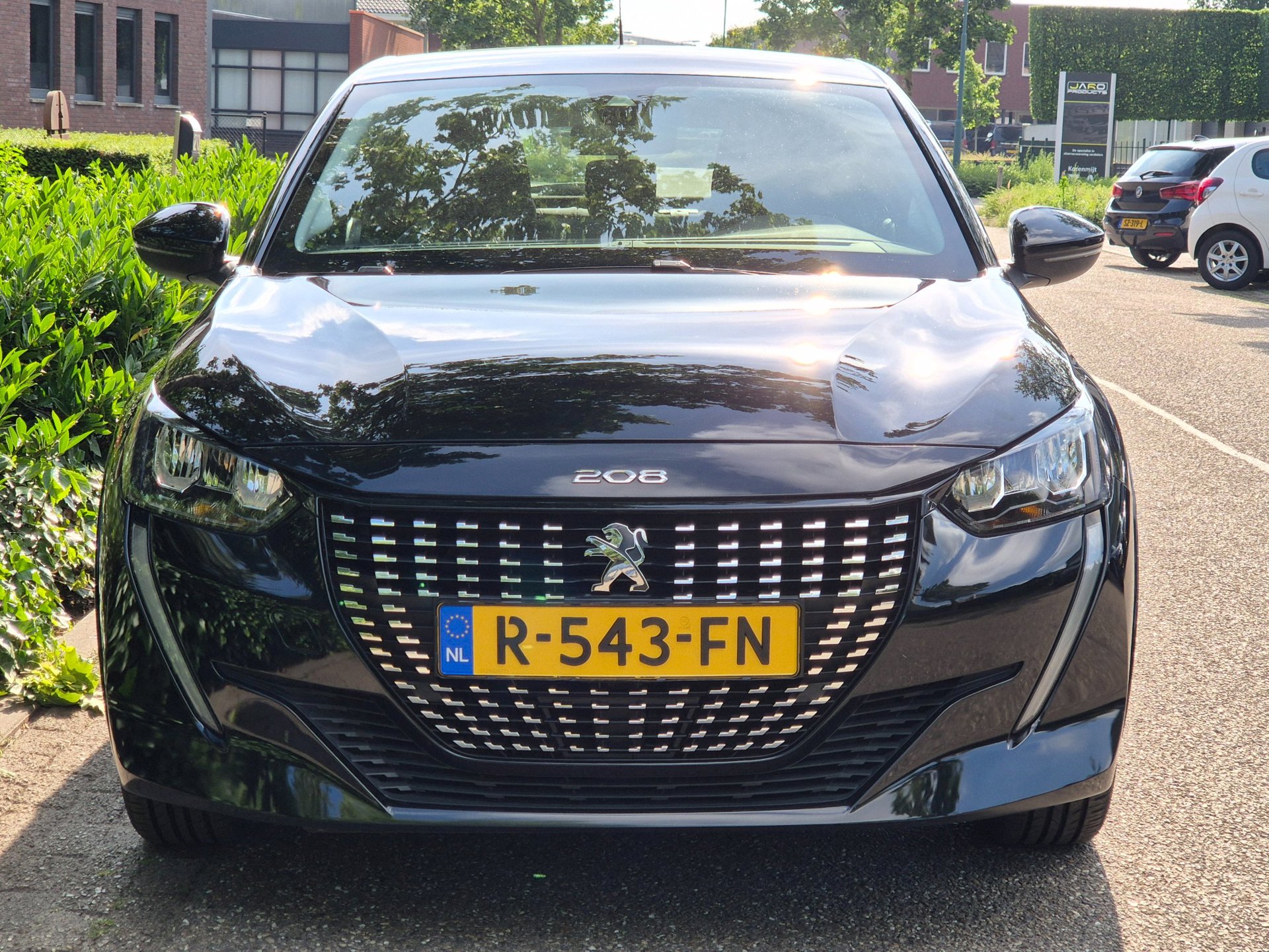 Foto van Peugeot E-208