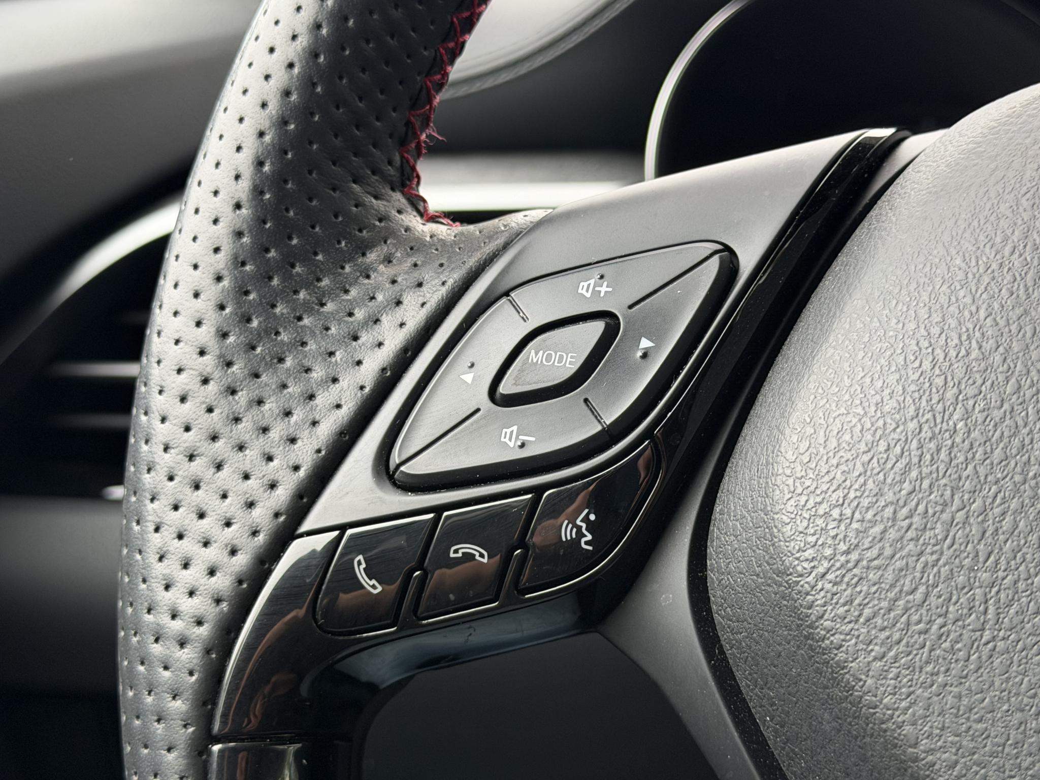 Foto van Toyota Toyota C-hr
