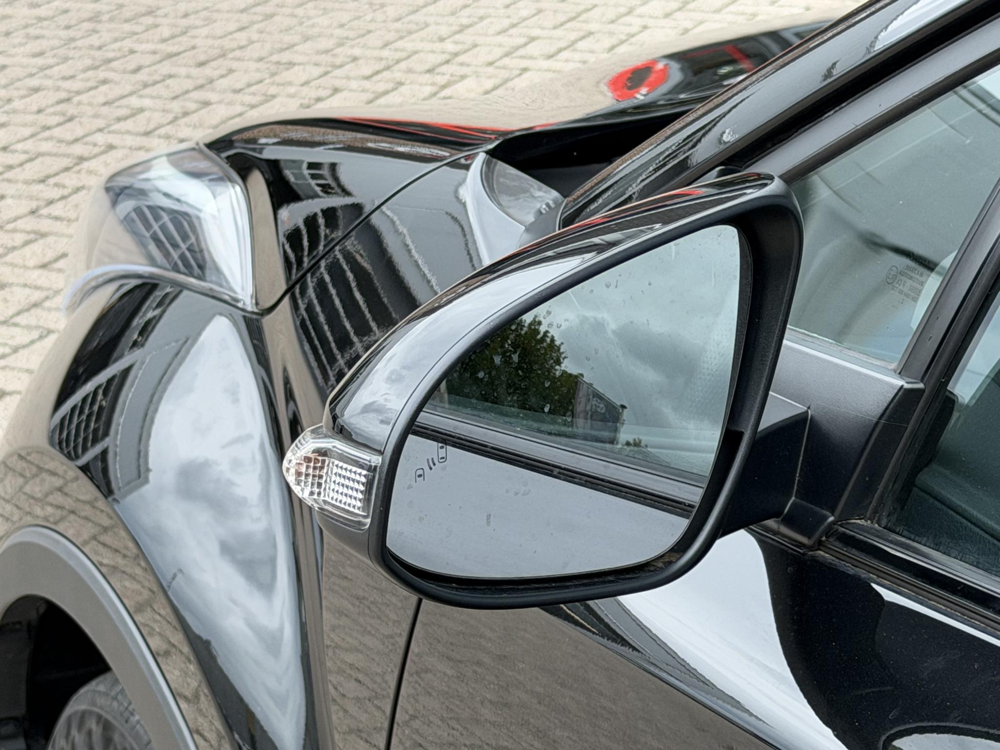 Foto van Toyota Toyota C-hr