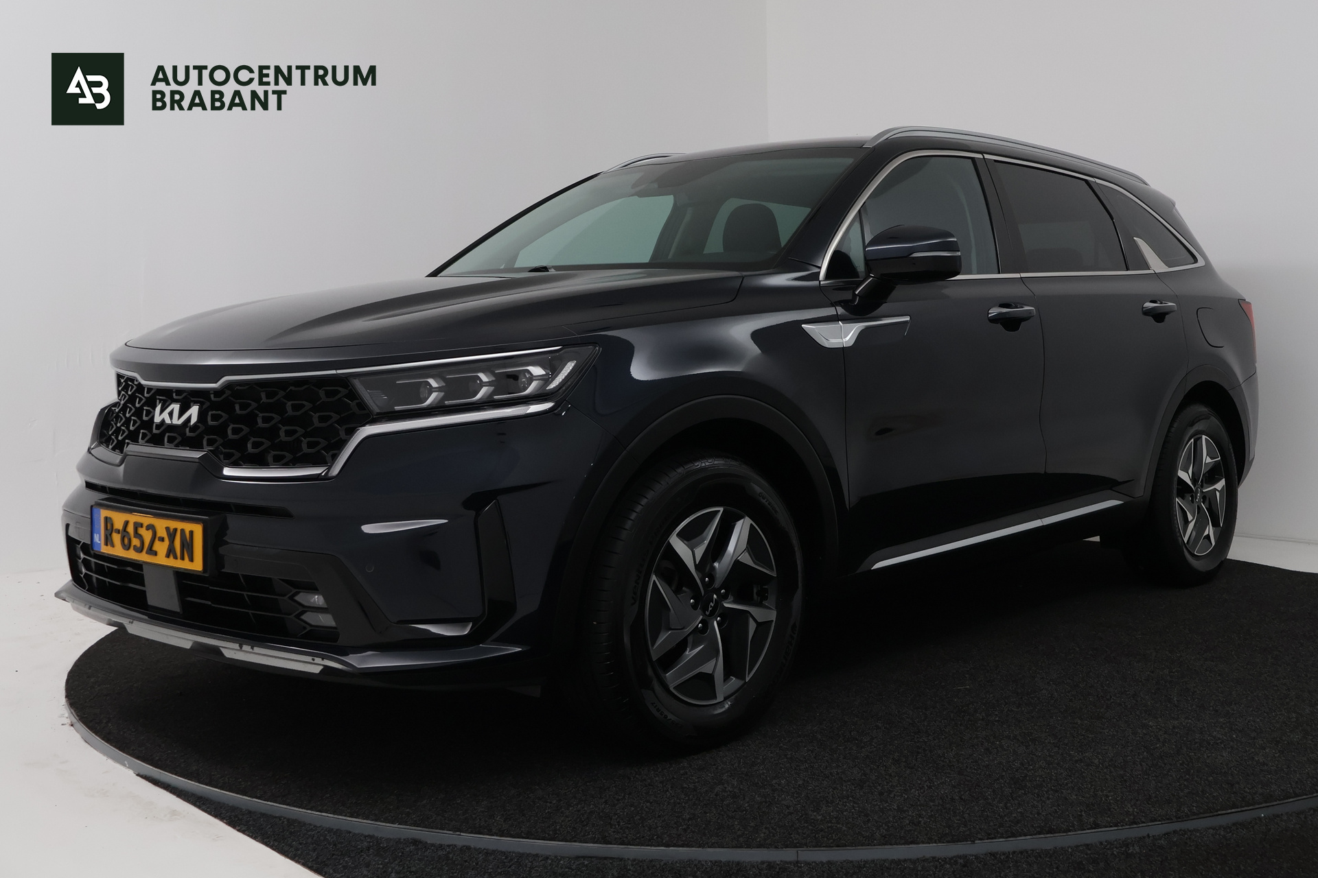 Kia Sorento 1.6 T-GDI Hybrid 2WD DynamicLine 7p (TREKHAAK, CAMERA, STOEL/STUUR VERWARMING, ELEKTR STOELEN) 2022 - voorkant