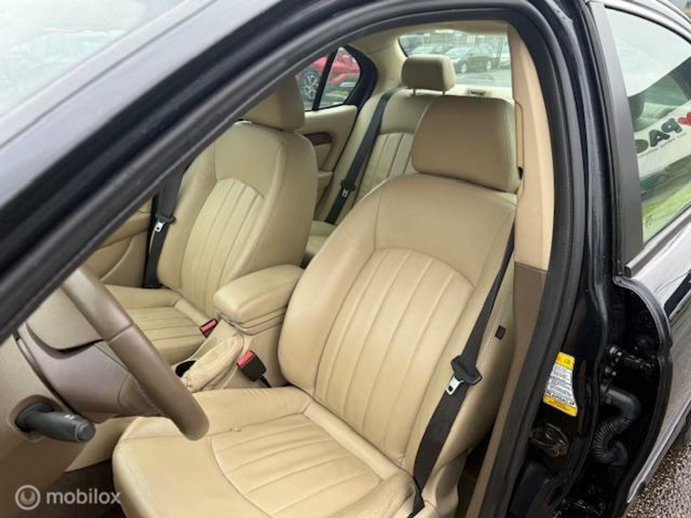 Foto van Jaguar X-type