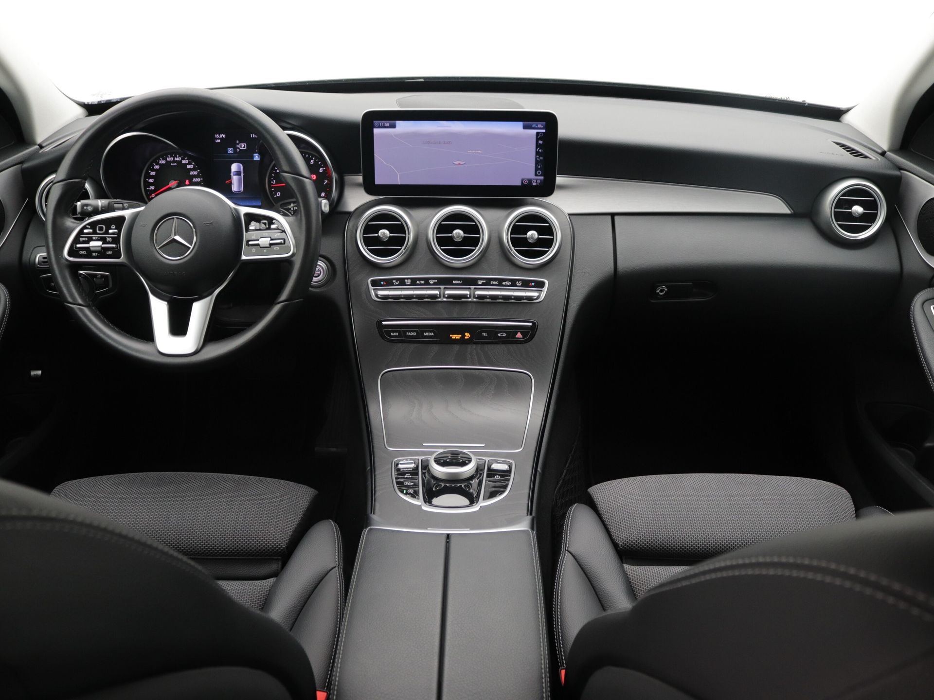 Foto van Mercedes-Benz C 200