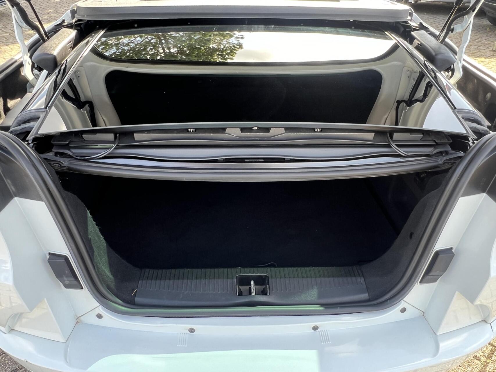 Foto van Renault Megane Coupe-cabriolet
