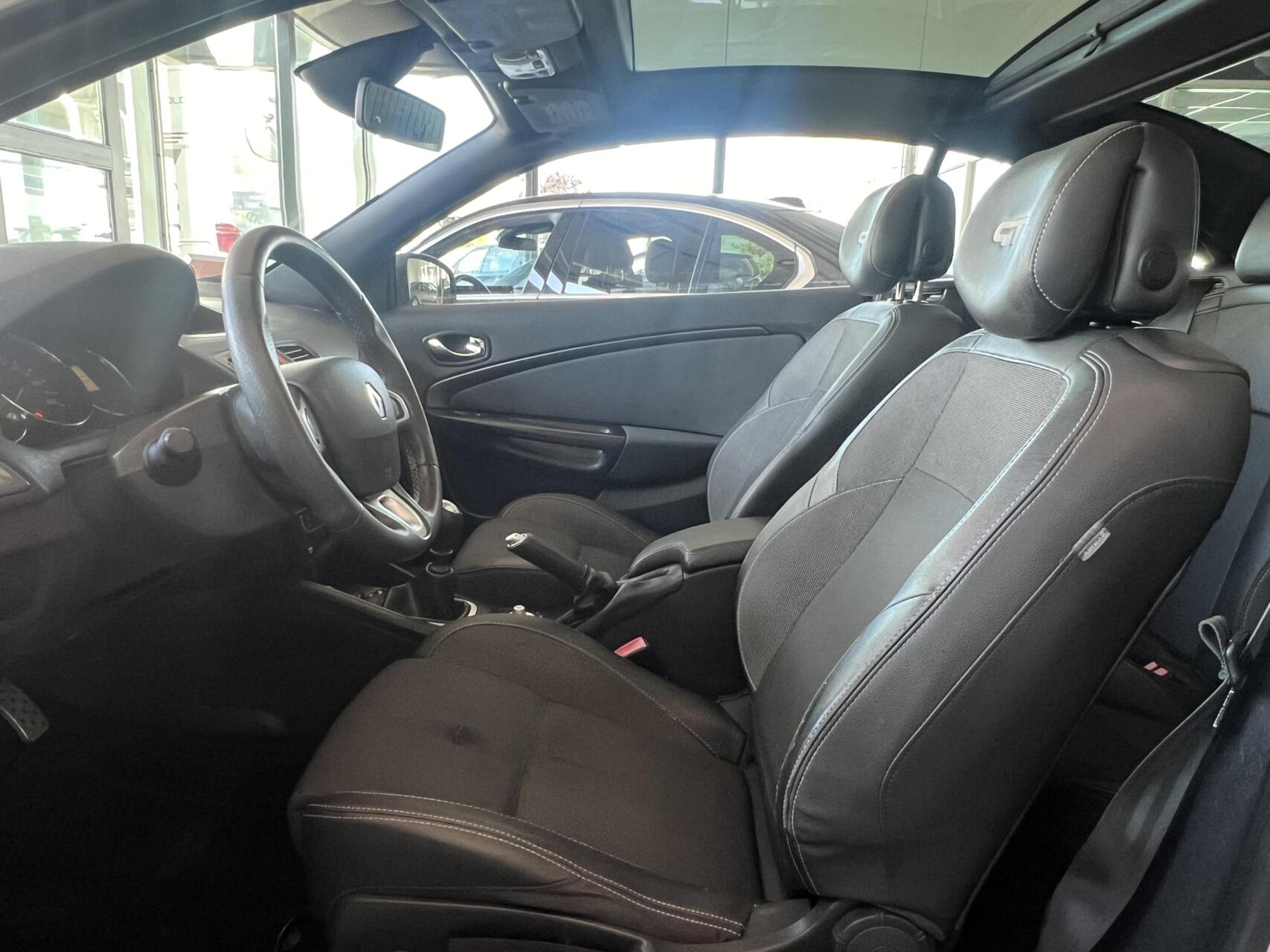 Foto van Renault Megane Coupe-cabriolet