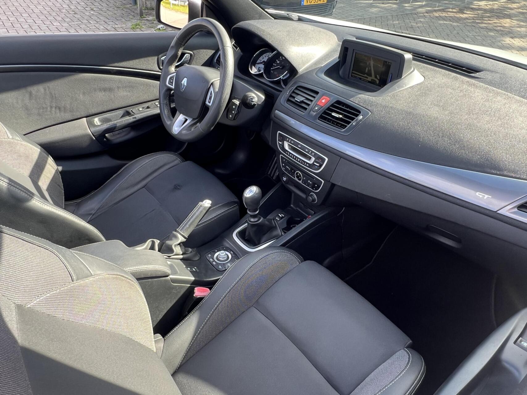 Foto van Renault Megane Coupe-cabriolet