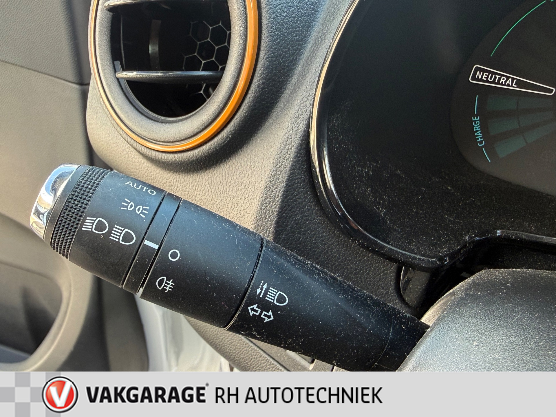 Foto van Dacia Spring