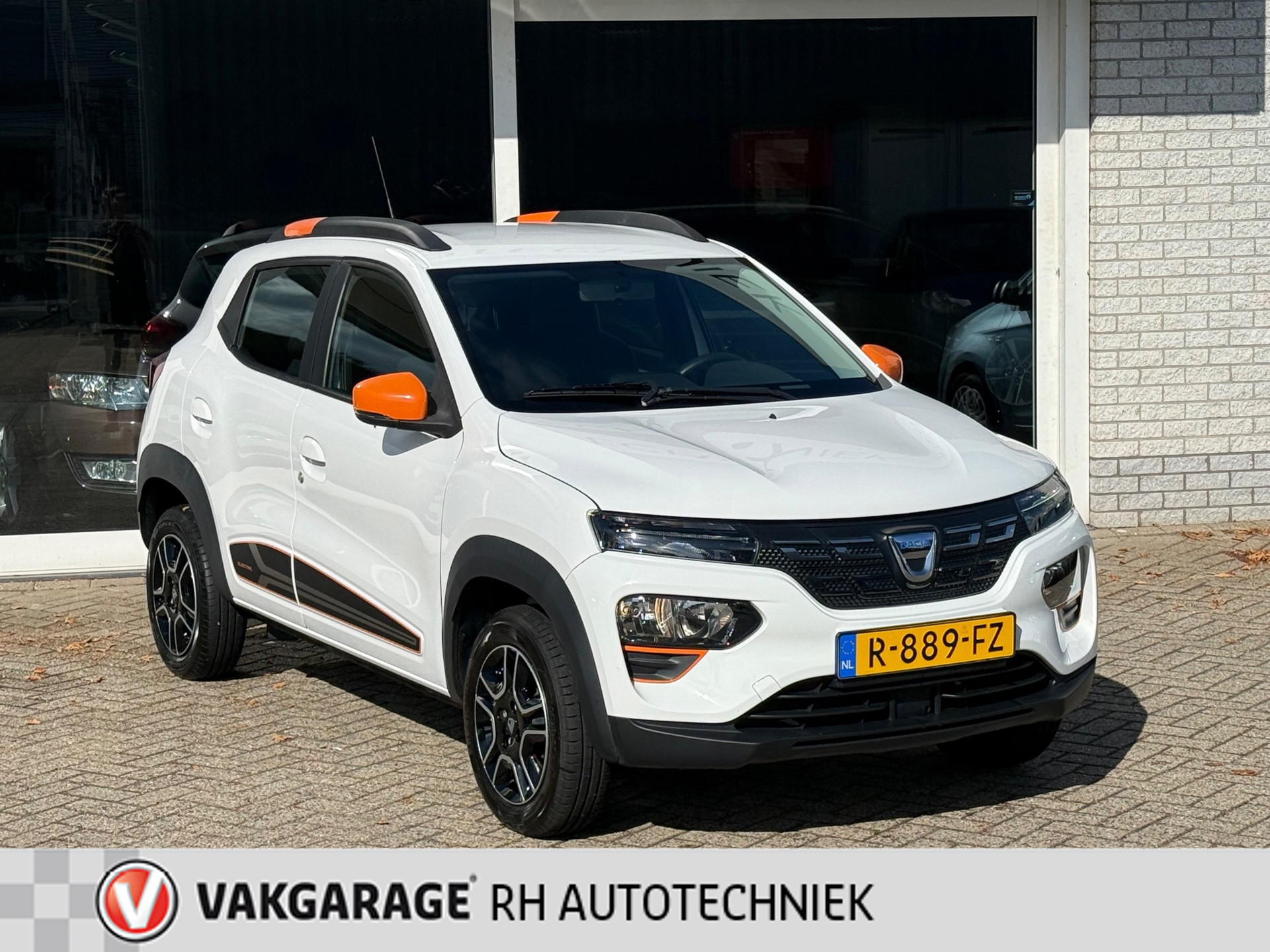 Foto van Dacia Spring