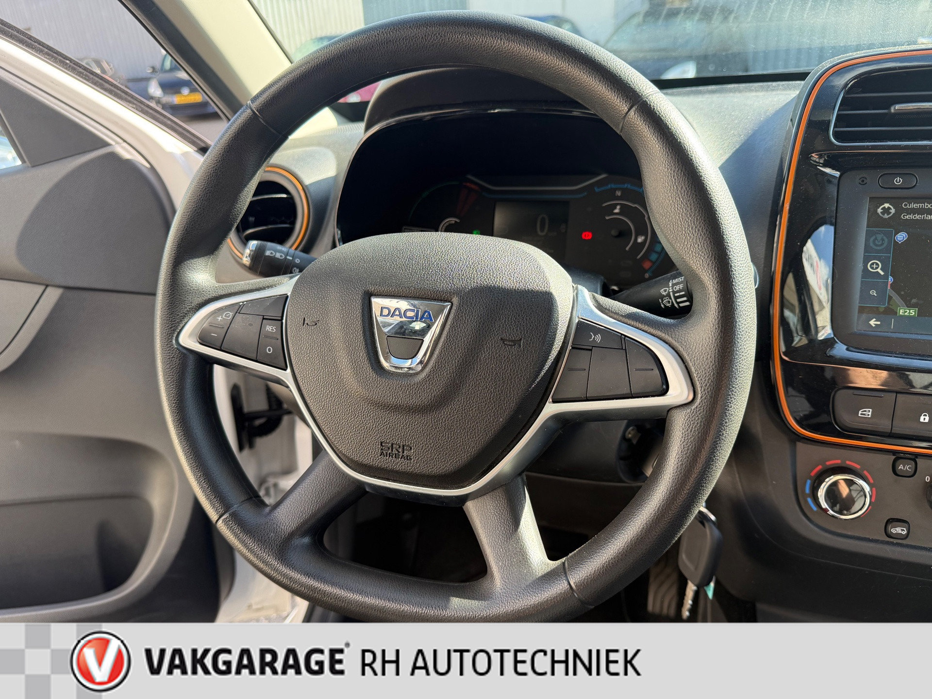 Foto van Dacia Spring