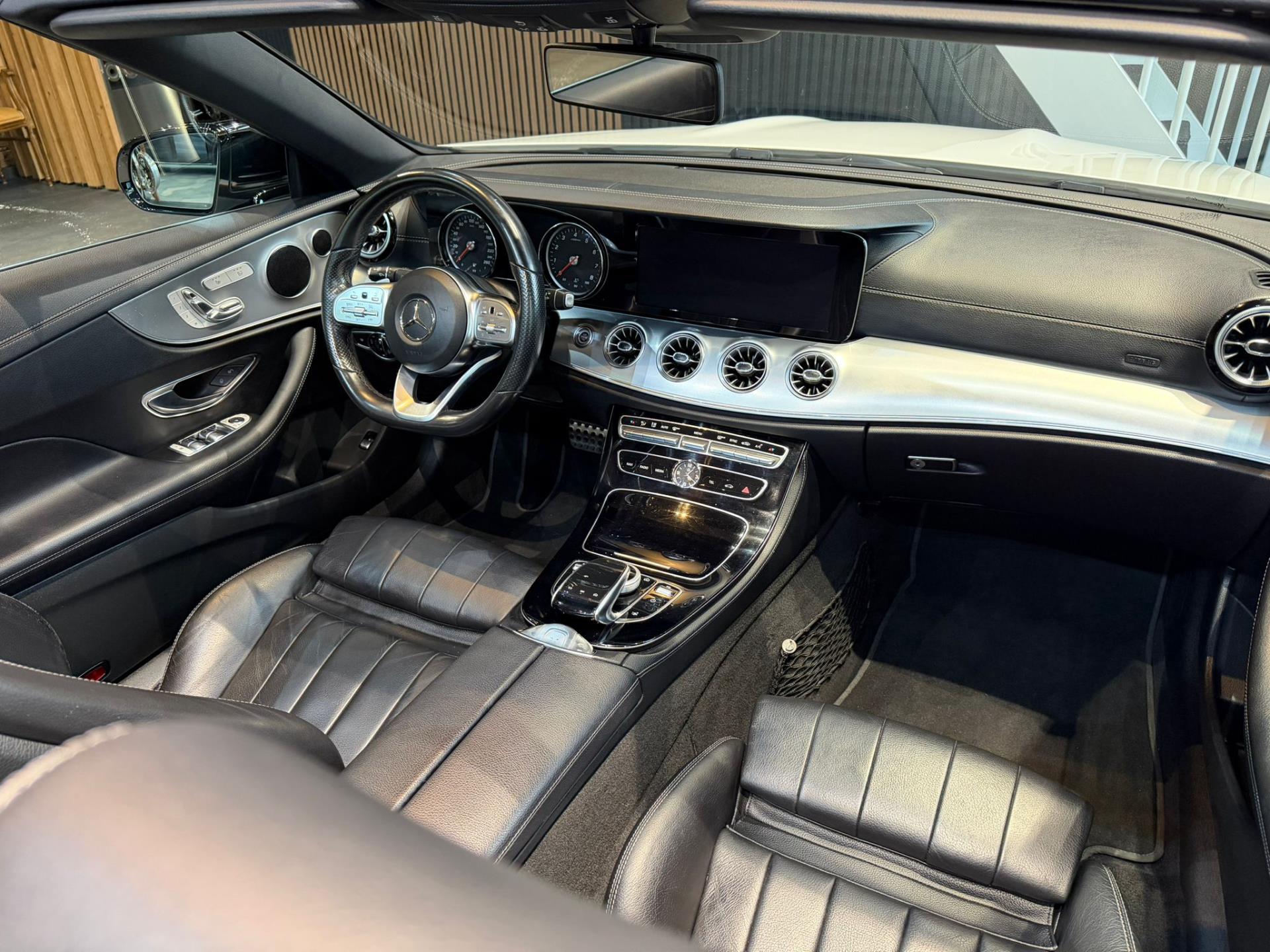 Foto van Mercedes-Benz E 200