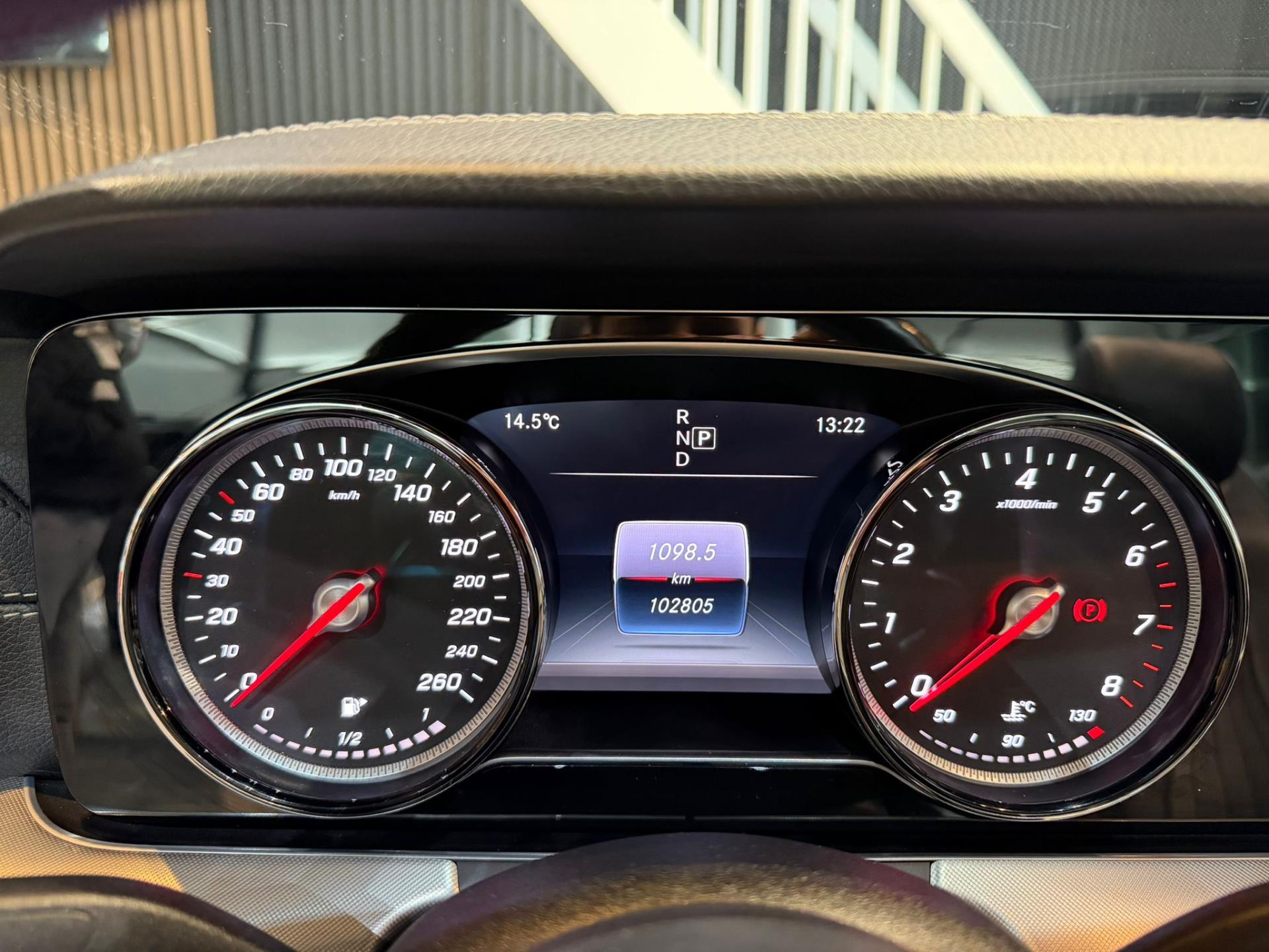 Foto van Mercedes-Benz E 200