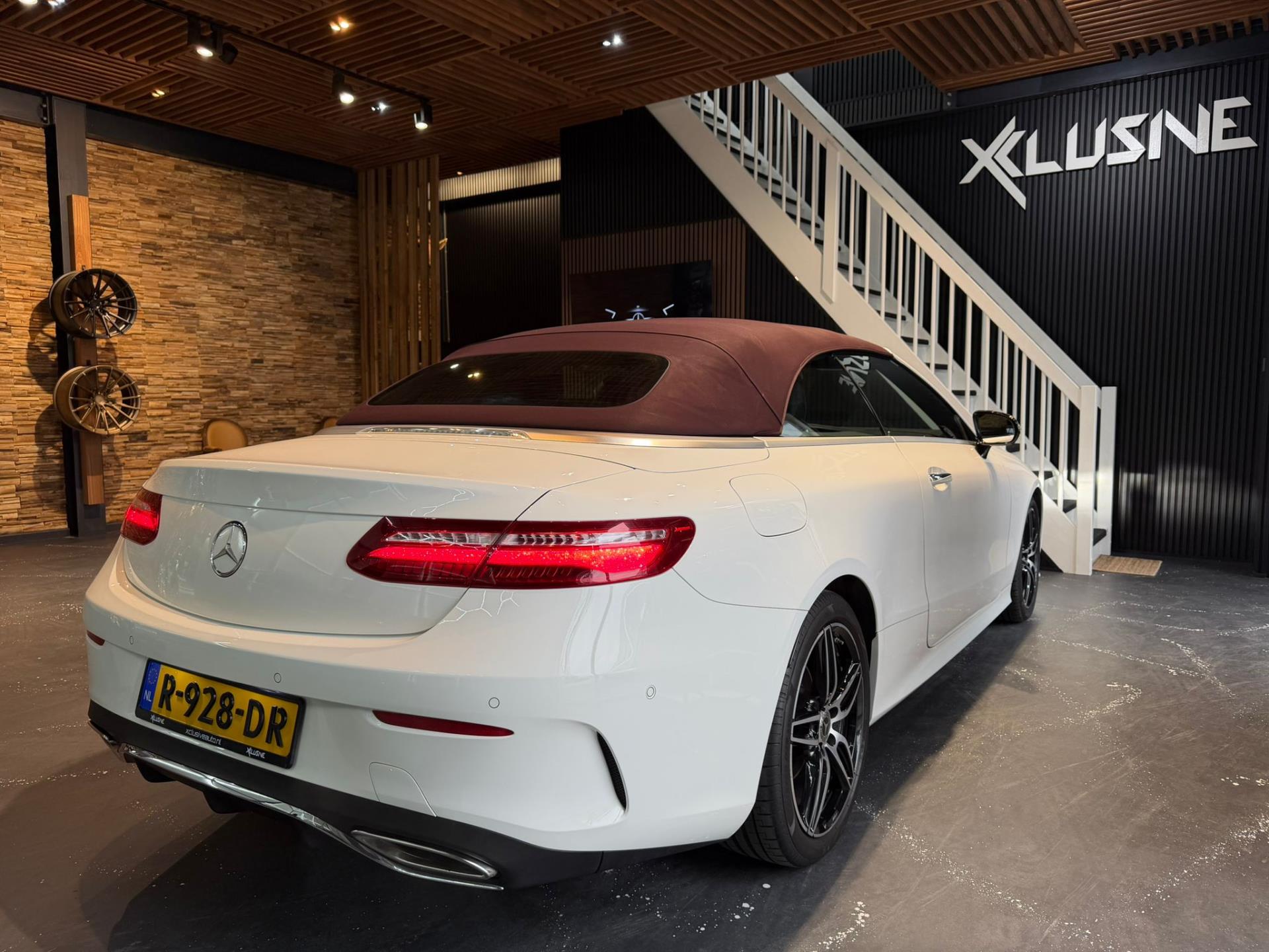 Foto van Mercedes-Benz E 200