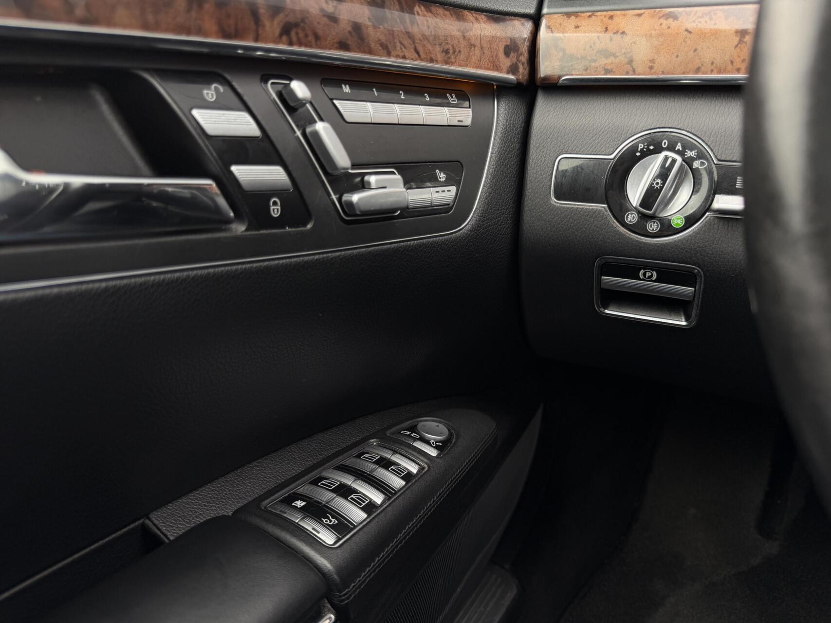 Foto van Mercedes-Benz S 500