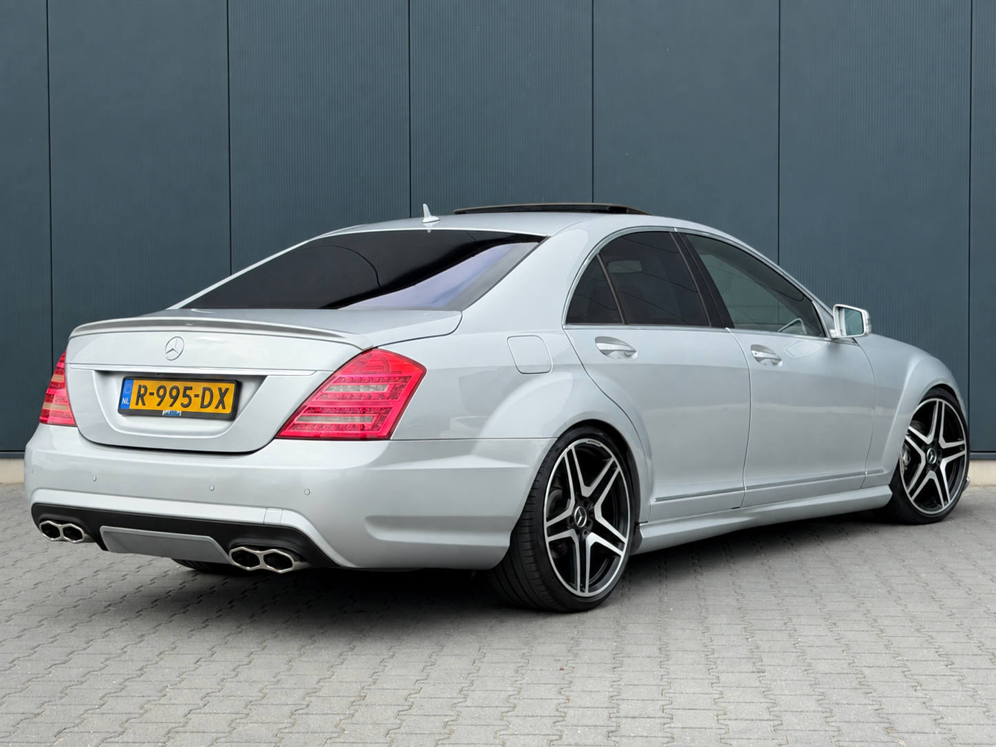 Foto van Mercedes-Benz S 500
