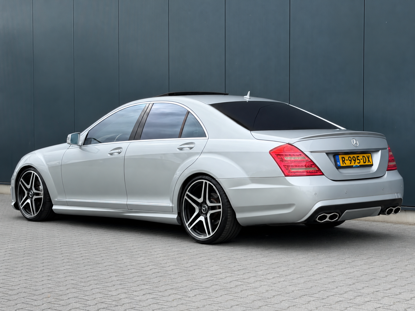 Foto van Mercedes-Benz S 500