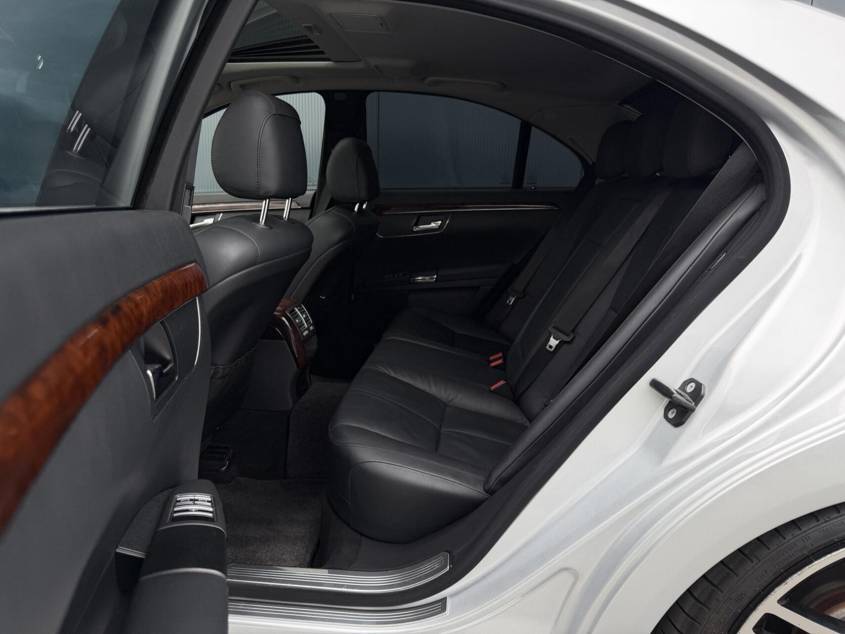 Foto van Mercedes-Benz S 500