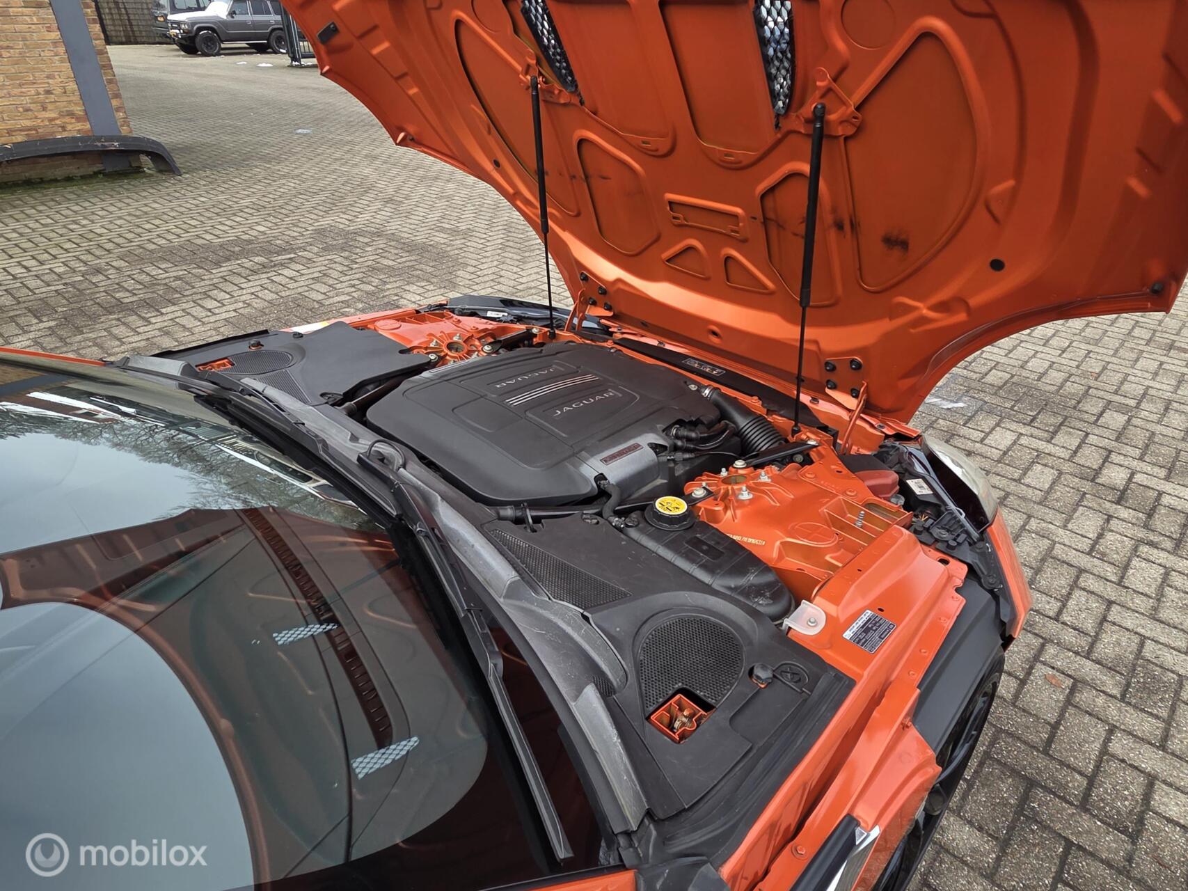 Foto van Jaguar Jaguar F-type Convertible