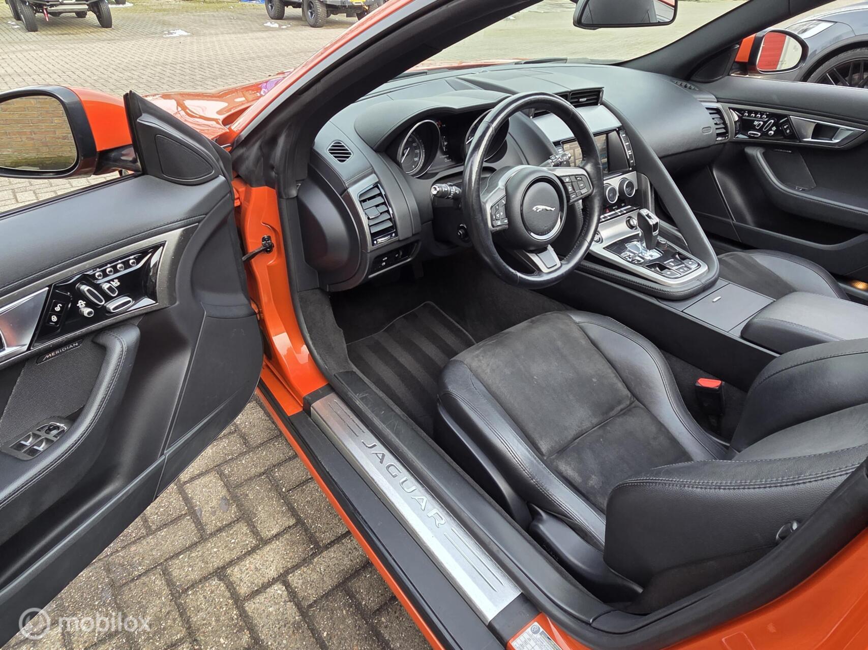 Foto van Jaguar Jaguar F-type Convertible