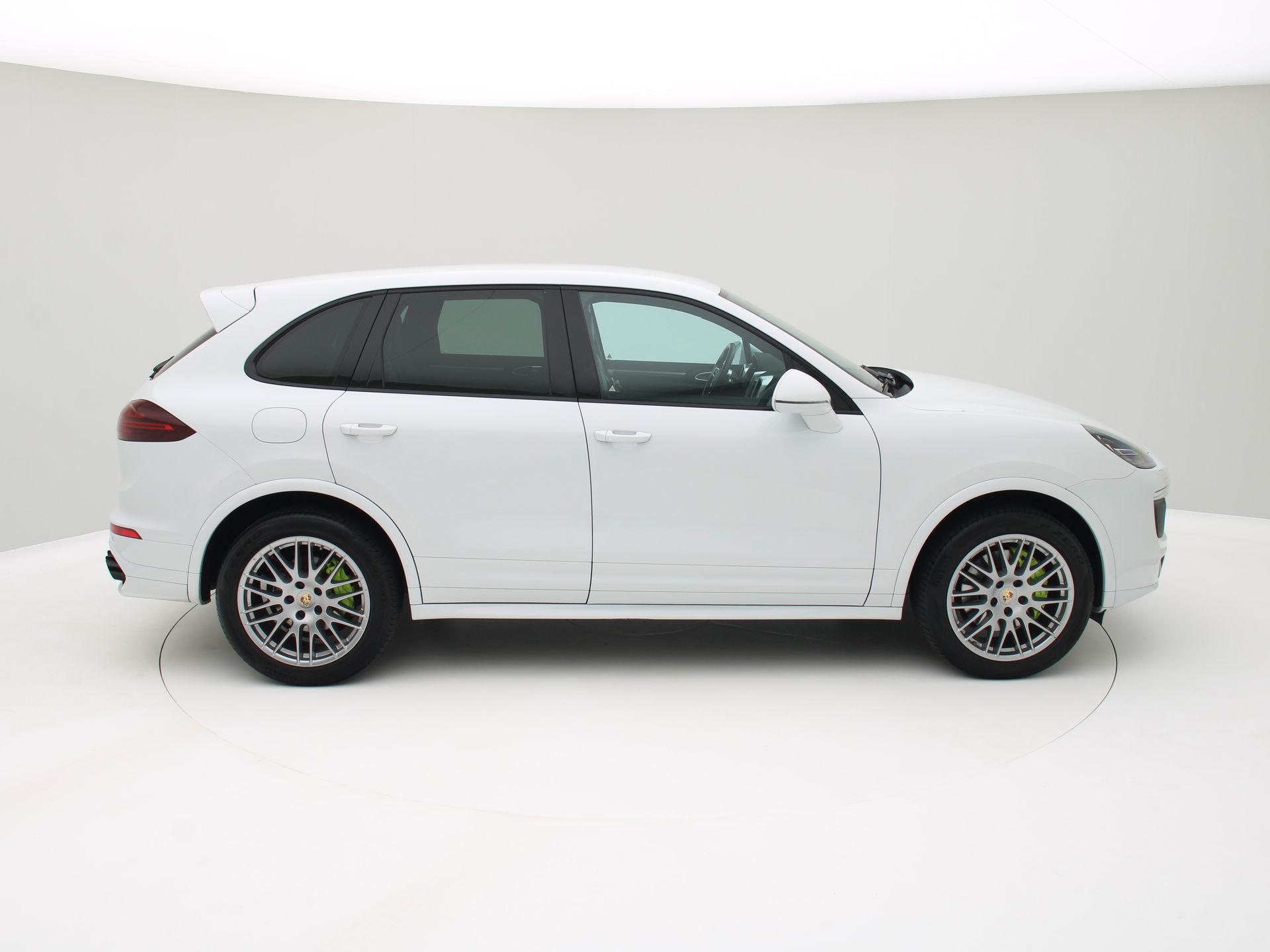 Foto van Porsche Cayenne S E-hybrid