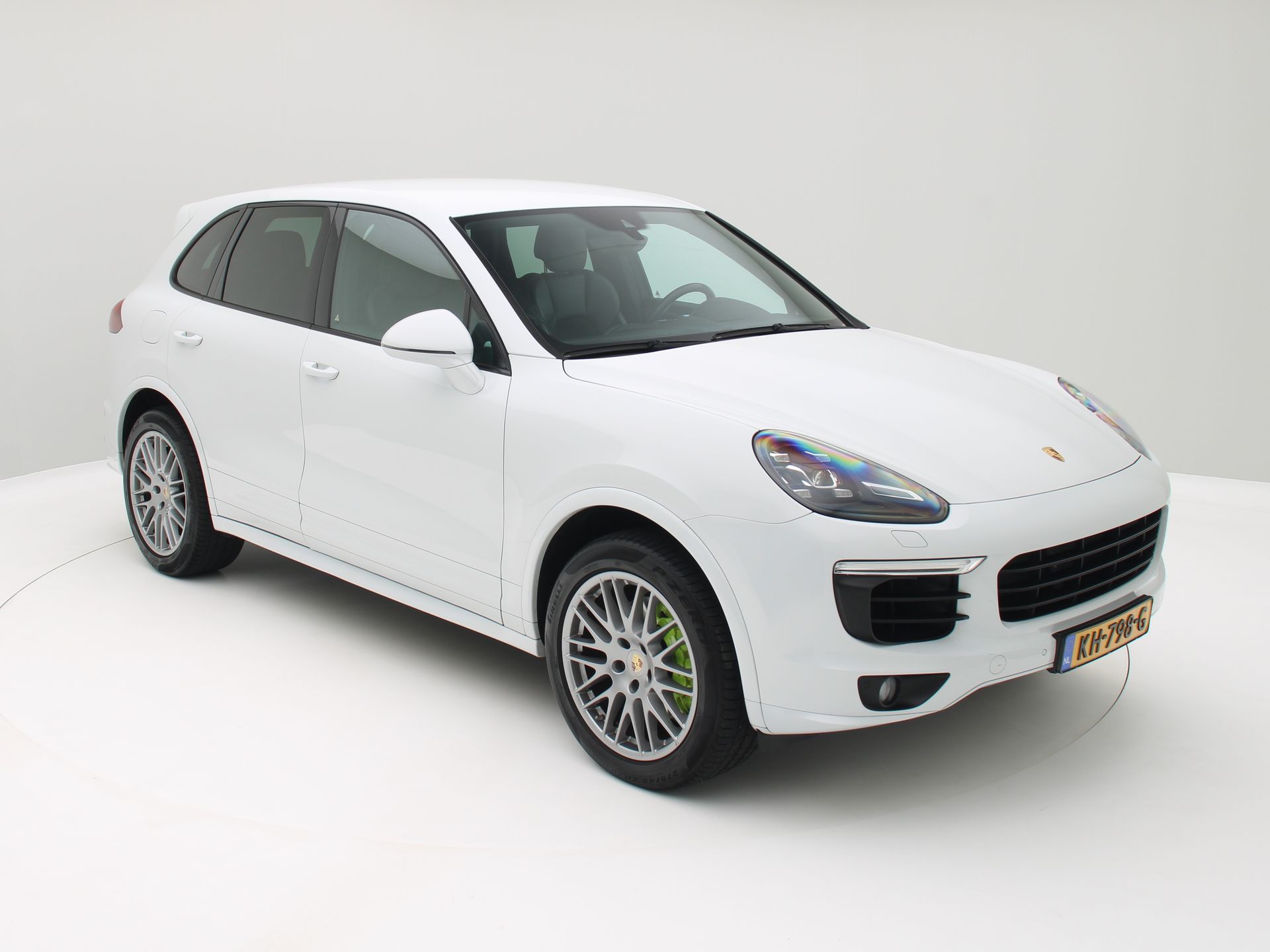 Foto van Porsche Cayenne S E-hybrid