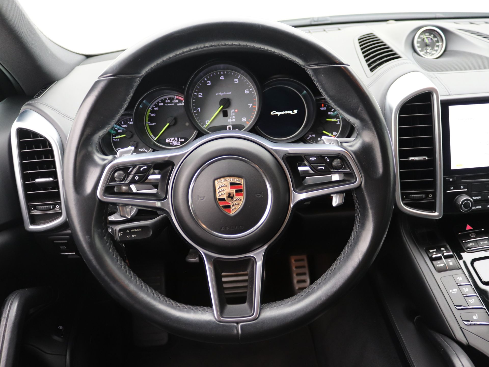 Foto van Porsche Cayenne S E-hybrid