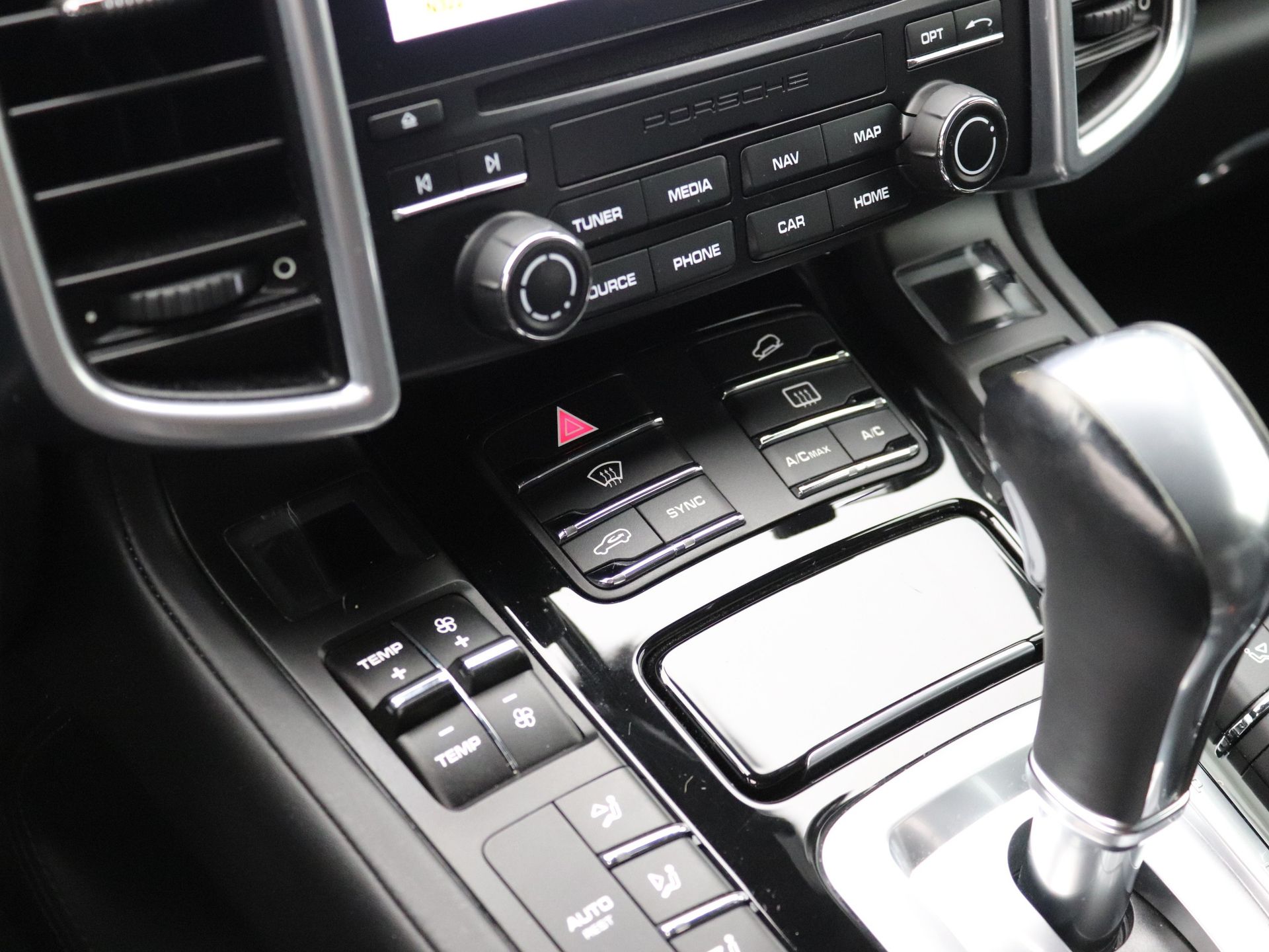 Foto van Porsche Cayenne S E-hybrid
