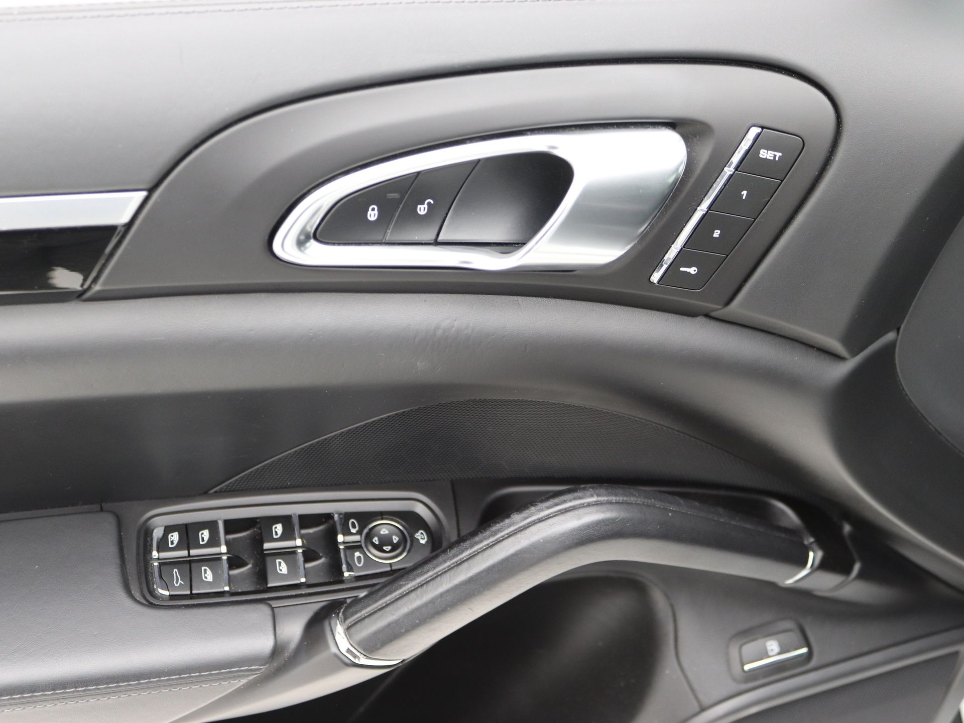 Foto van Porsche Cayenne S E-hybrid