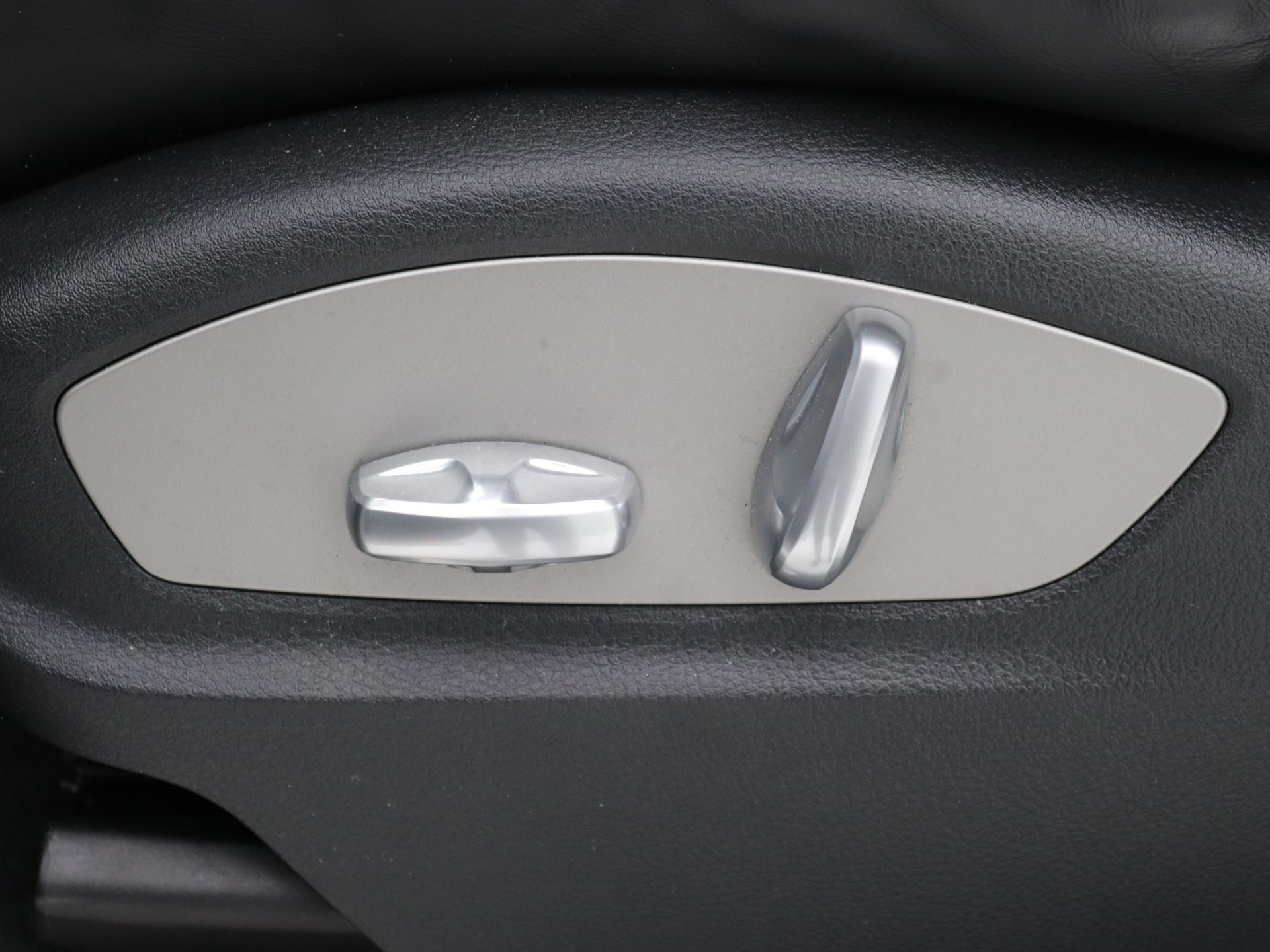 Foto van Porsche Cayenne S E-hybrid