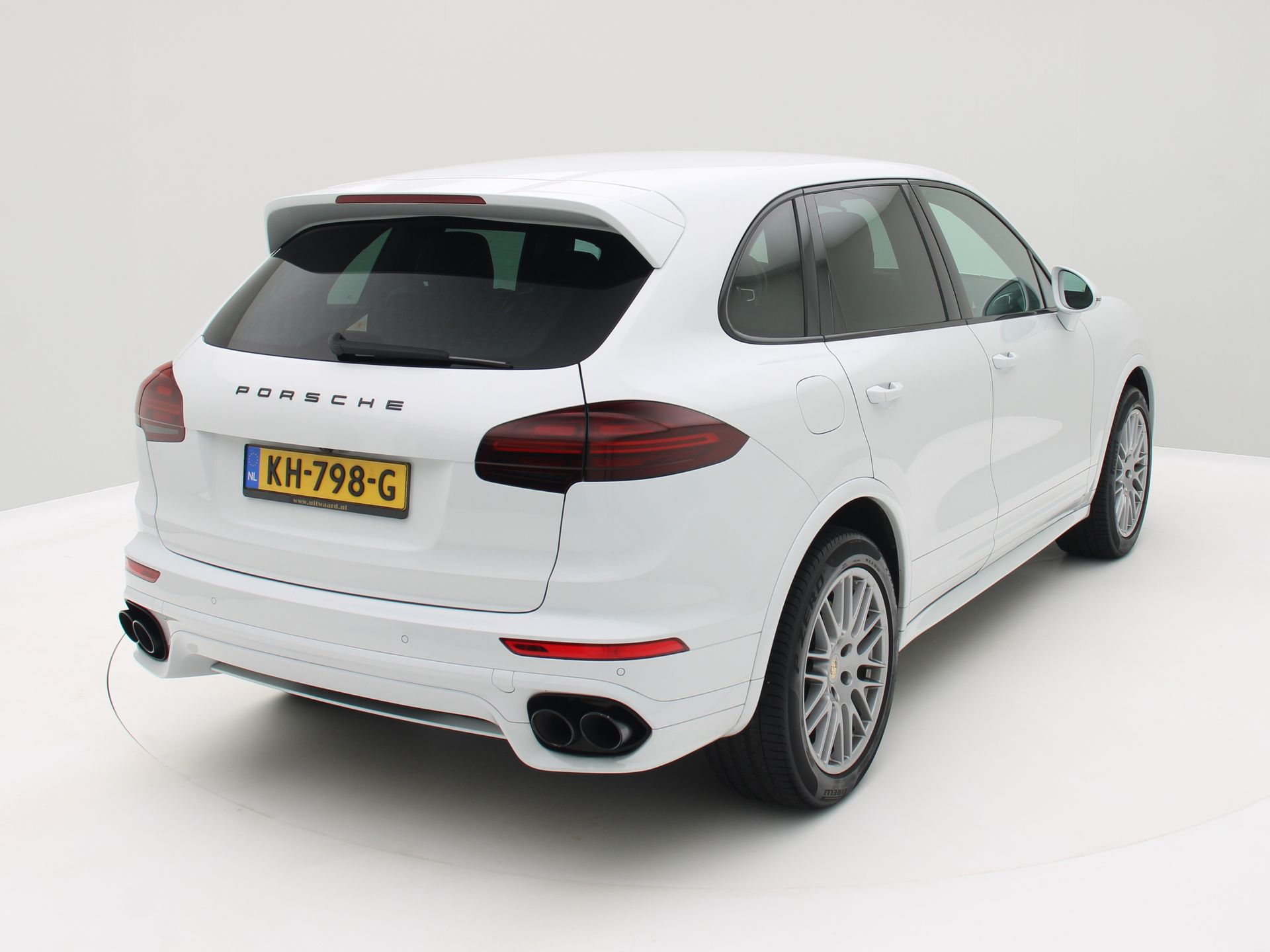 Foto van Porsche Cayenne S E-hybrid
