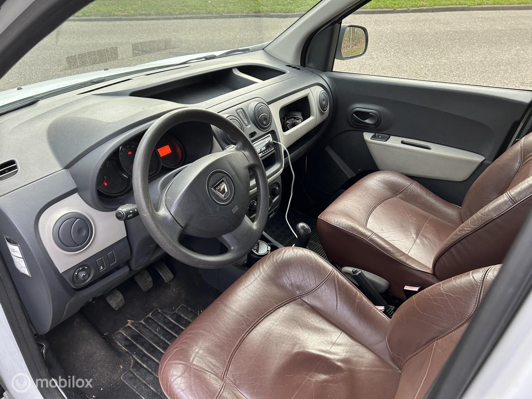 Foto van Dacia Dokker Bestel