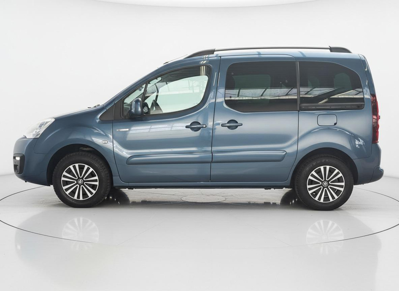 Foto van Peugeot Partner Tepee