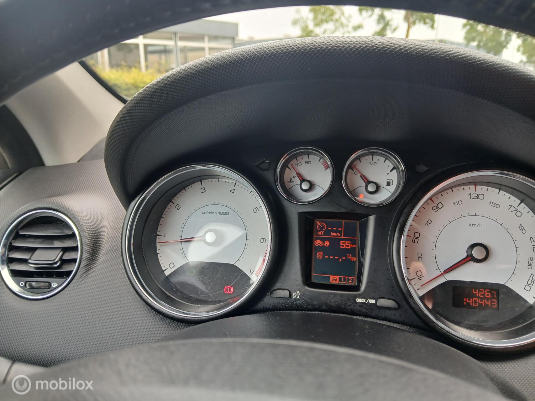 Foto van Peugeot 308 CC