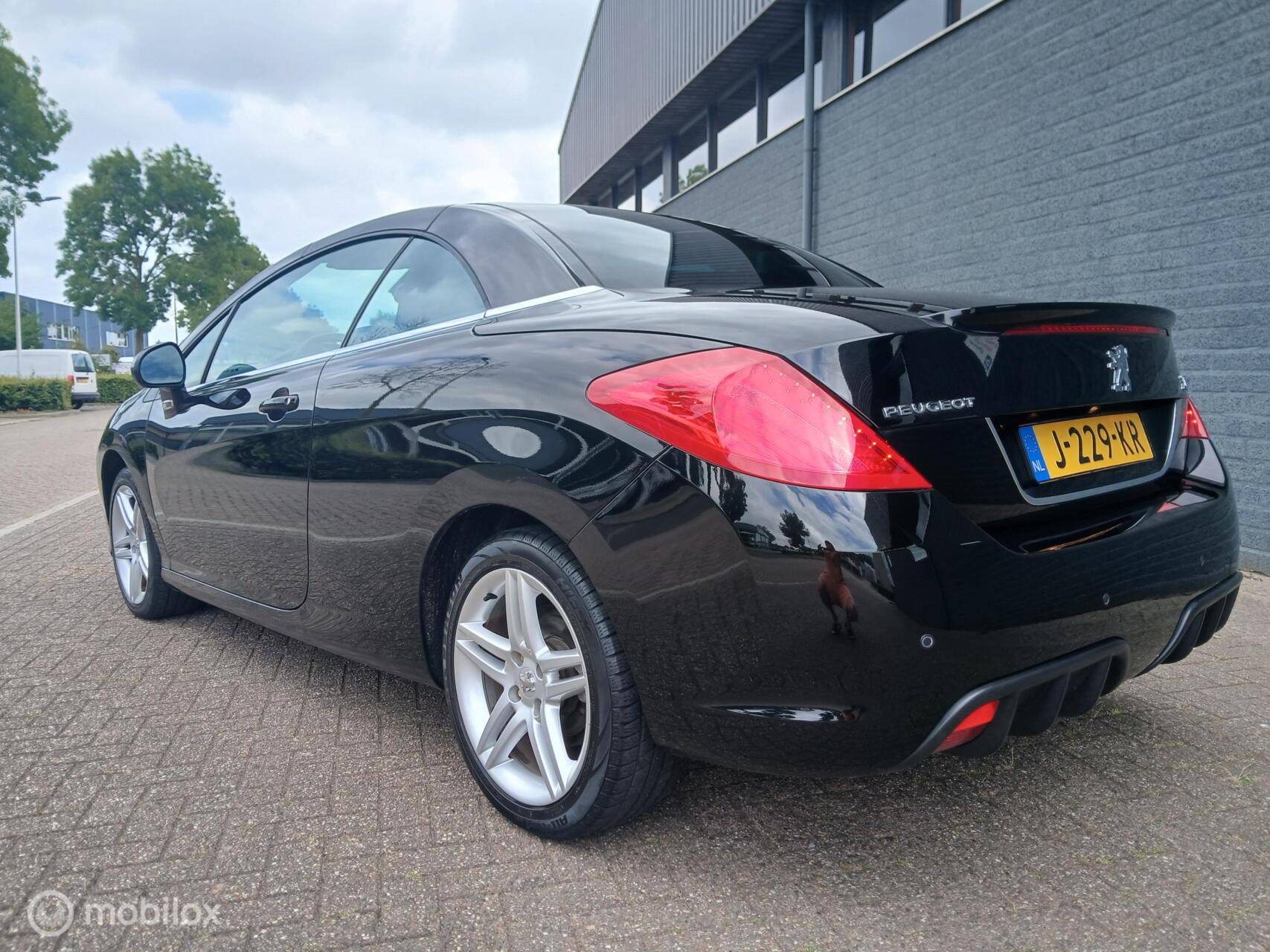 Foto van Peugeot 308 CC