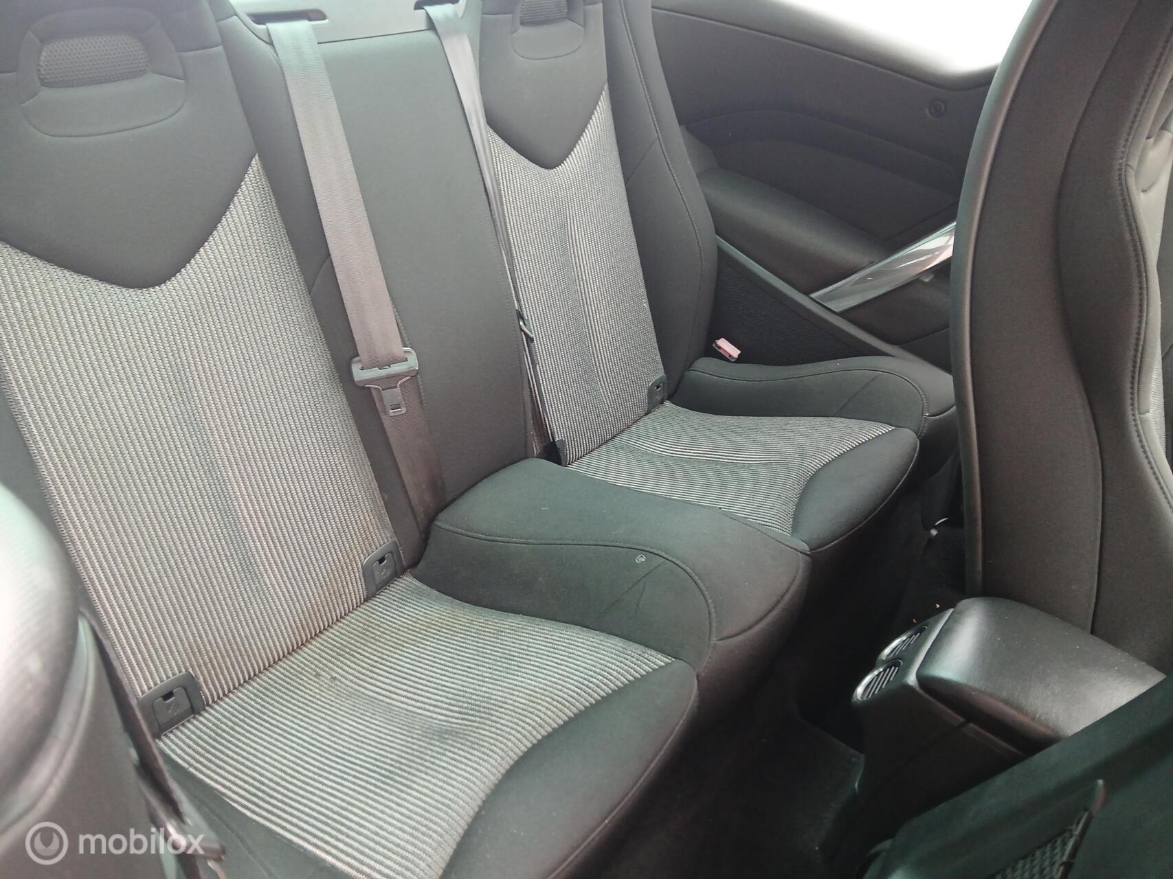 Foto van Peugeot 308 CC