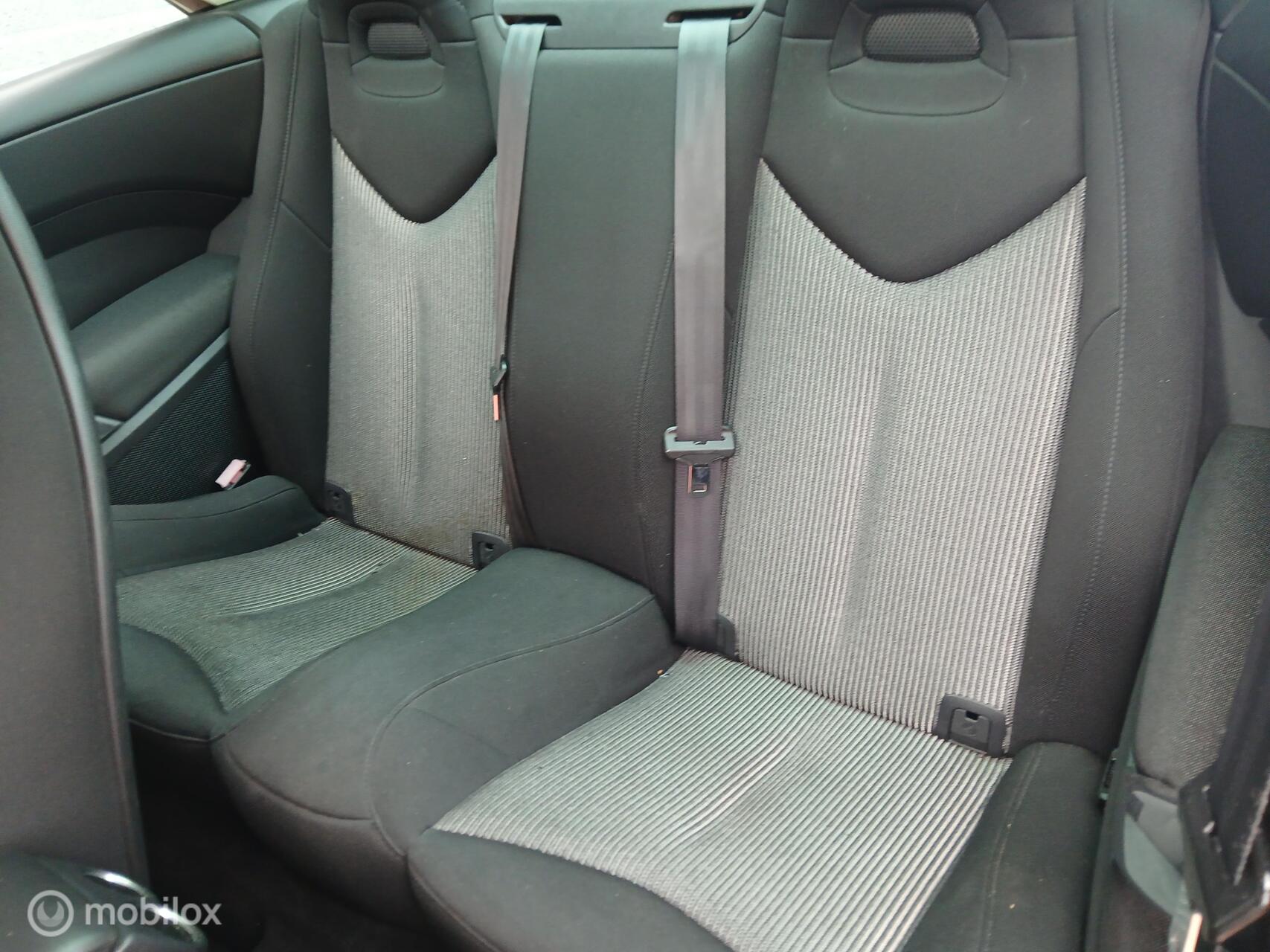 Foto van Peugeot 308 CC