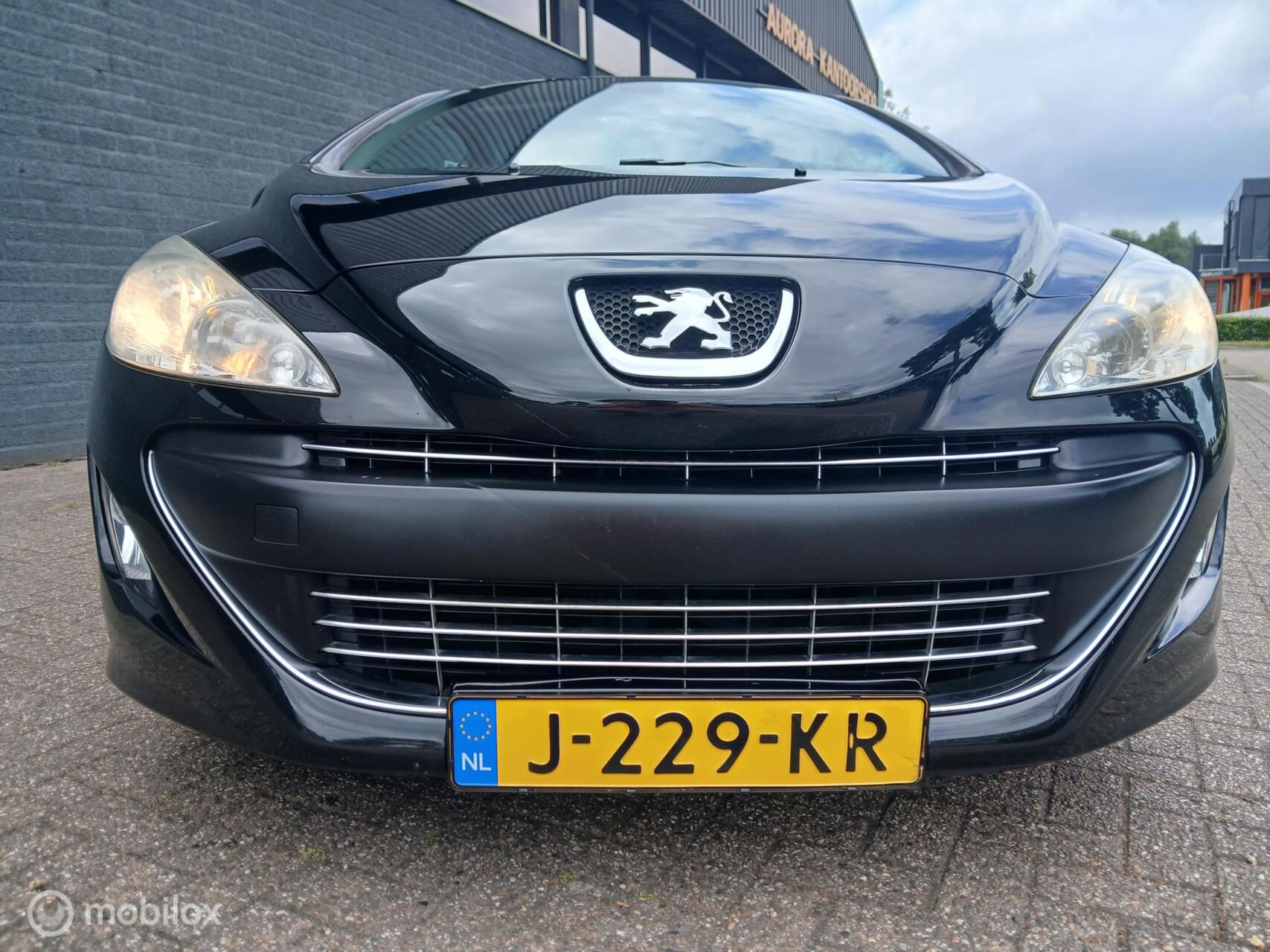 Foto van Peugeot 308 CC