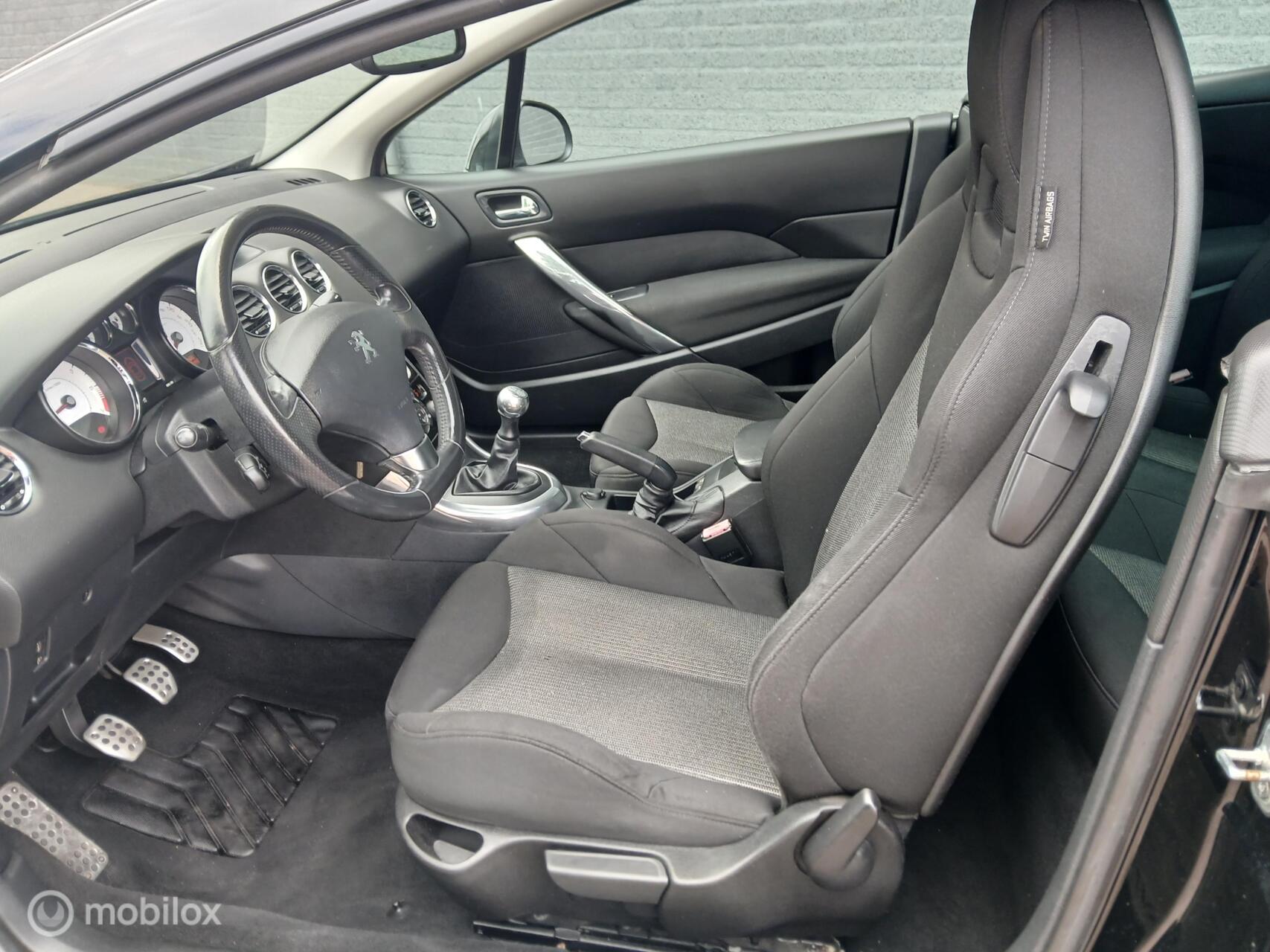 Foto van Peugeot 308 CC