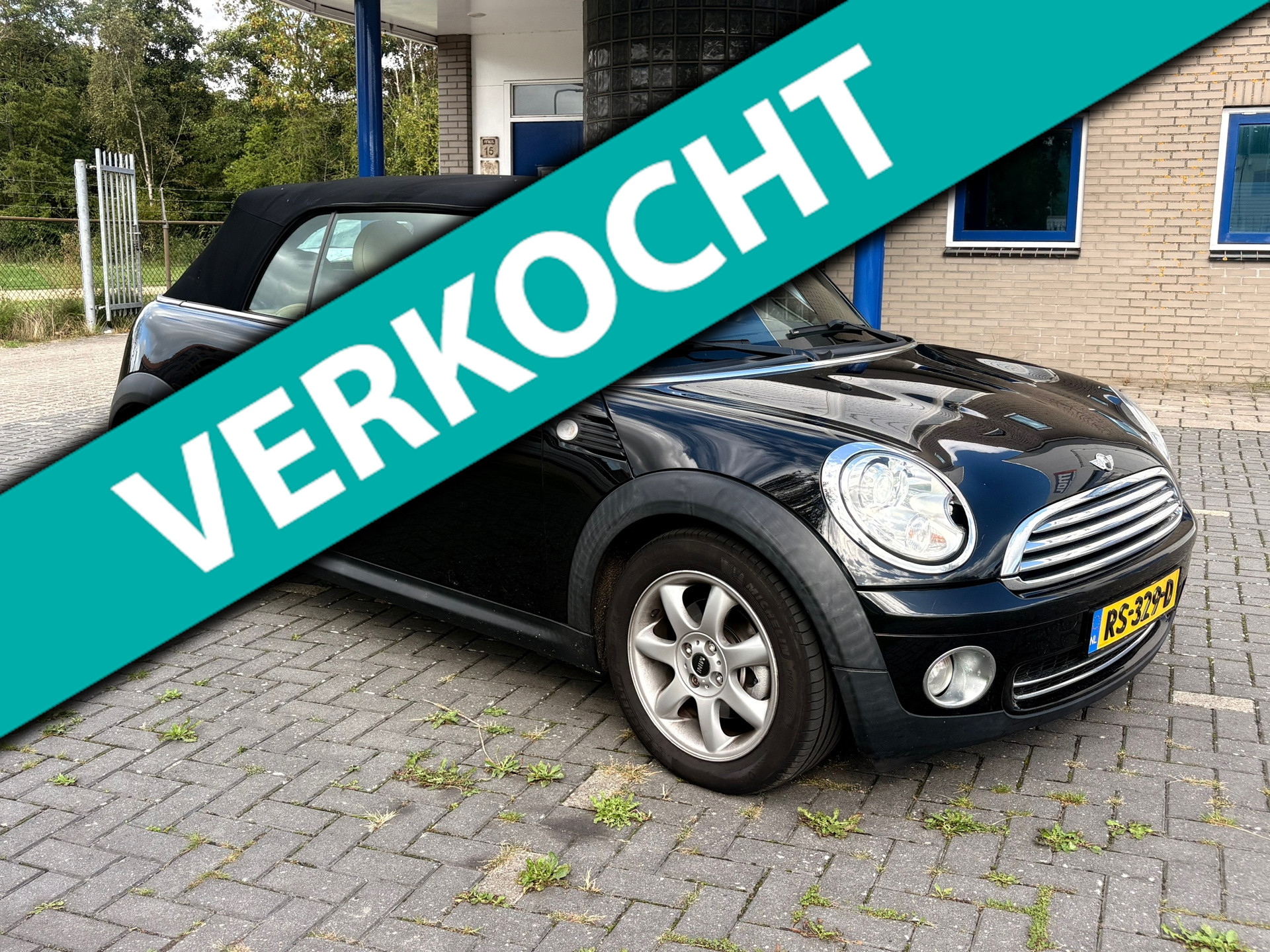 Mini Cooper Cabrio 1.6 Cooper/Leder/Stoel verw./Nieuwe Dak/Goed onderhouden 2009 - voorkant