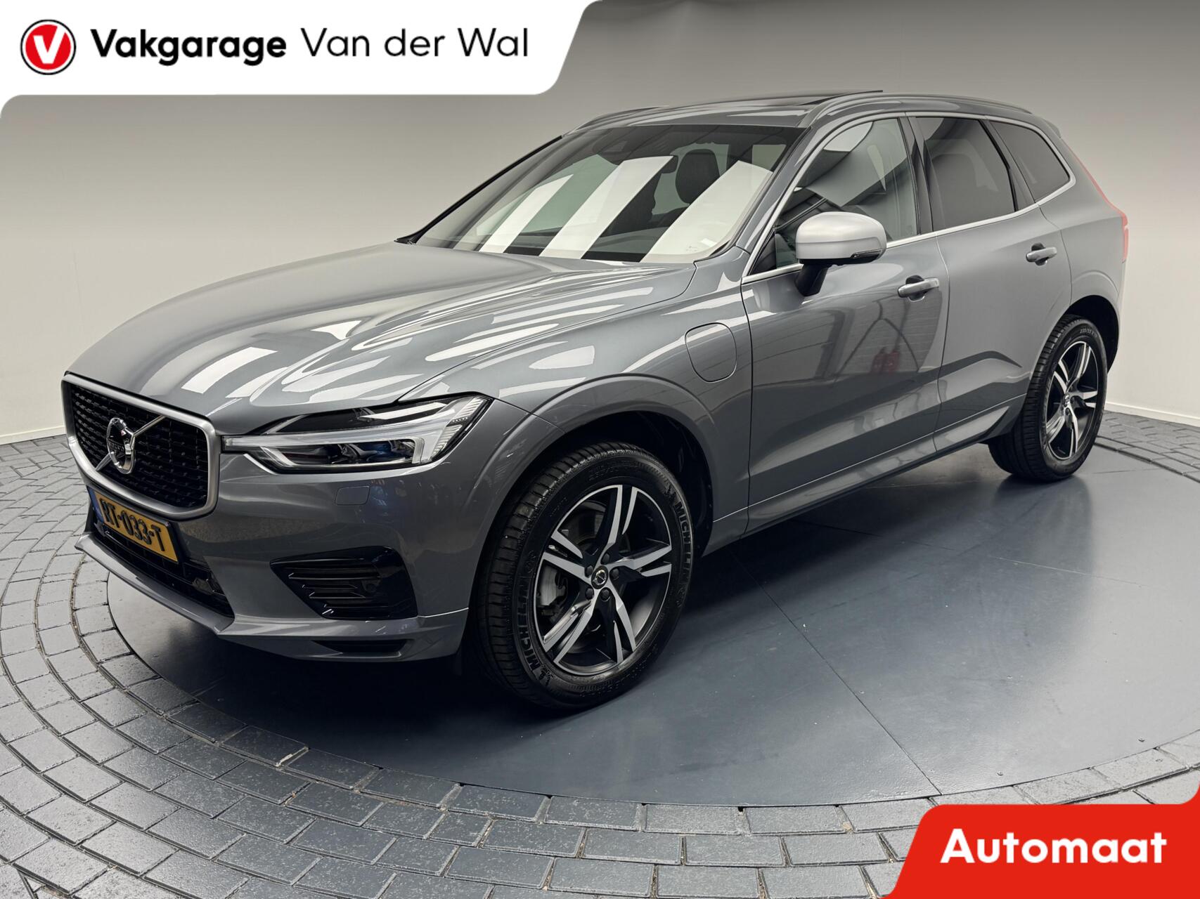 Volvo Xc60 T8 Twin Engine 2.0 T8 Twin Engine AWD R-Design Automaat-Trekhaak-Navigatie-Cr.contr-Clima-Camera-Panoramadak-Parkeersensoren-Lm19''velgen-Virtual-Leder-LED 2018 - voorkant